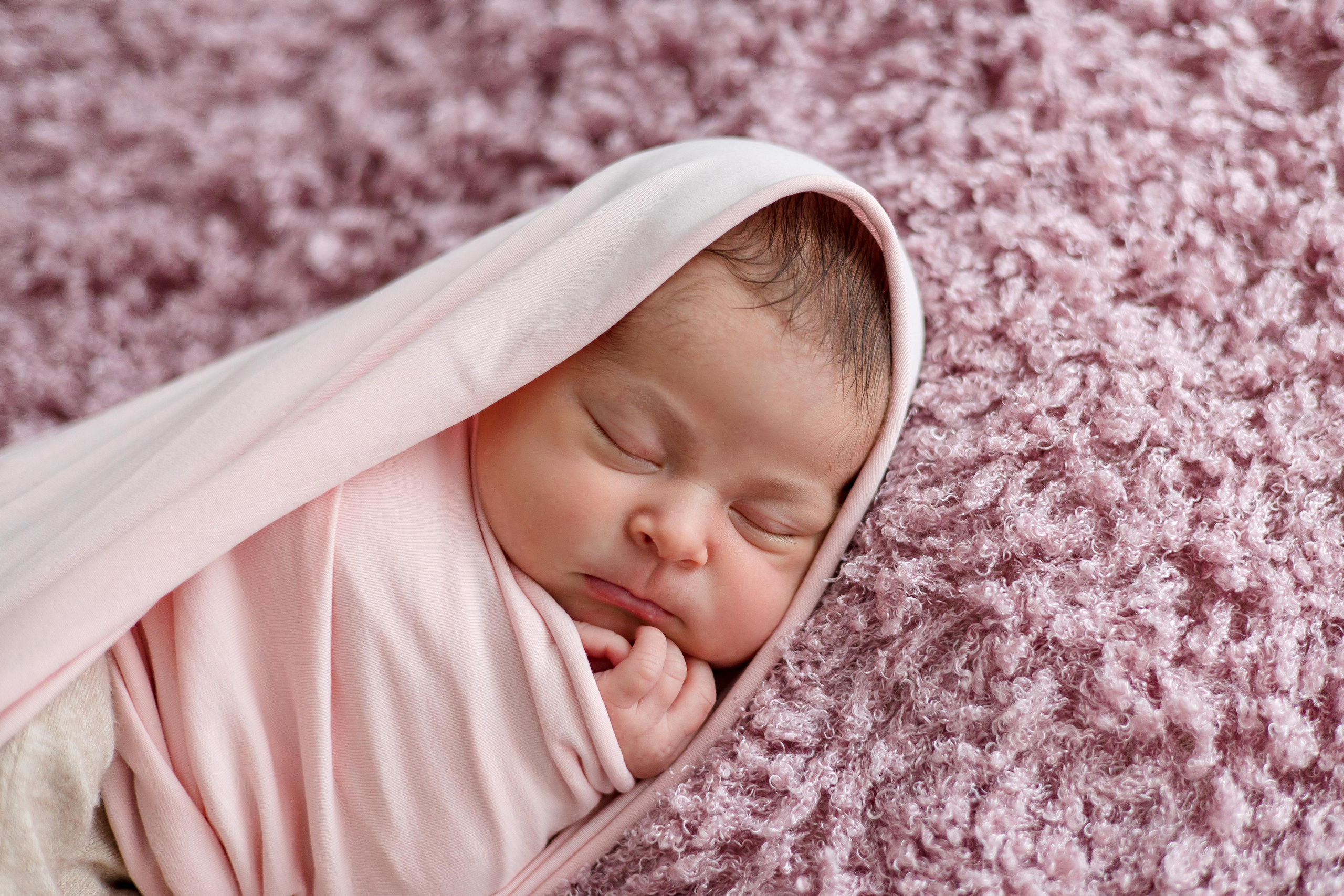 Аделина, 2 недели. Семейный и детский фотограф в Железногорске Саламахо Ольга