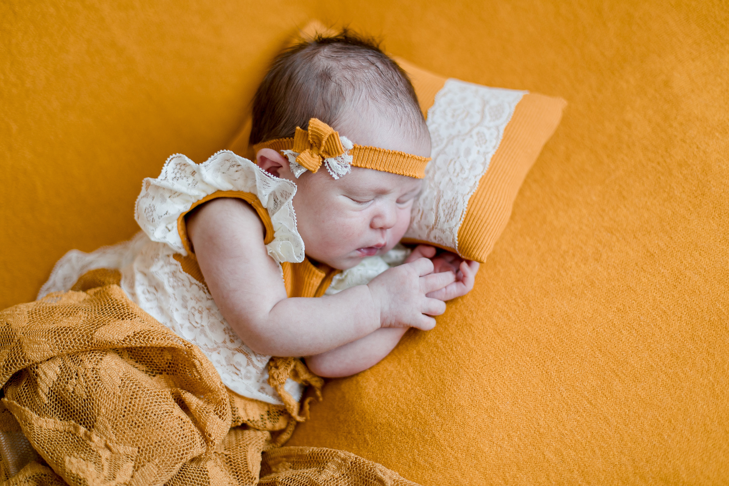Анюта, 2 недели. Семейный и детский фотограф в Железногорске Саламахо Ольга