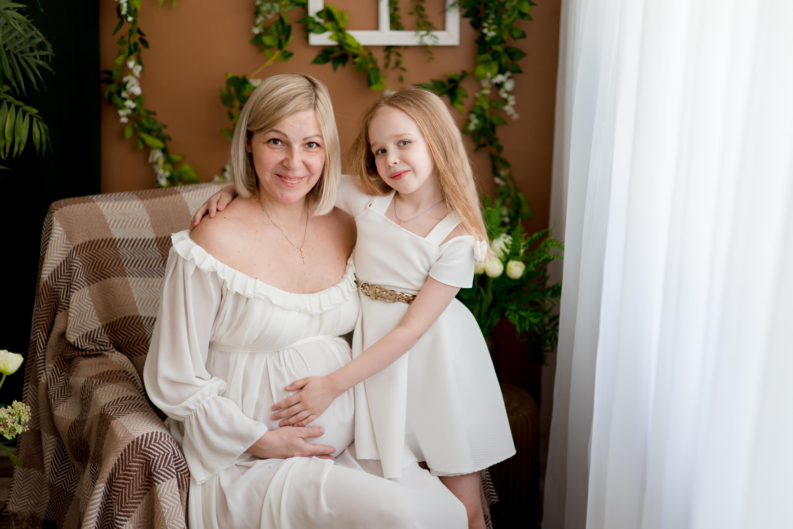 Елена с дочерью. Семейный и детский фотограф в Железногорске Саламахо Ольга