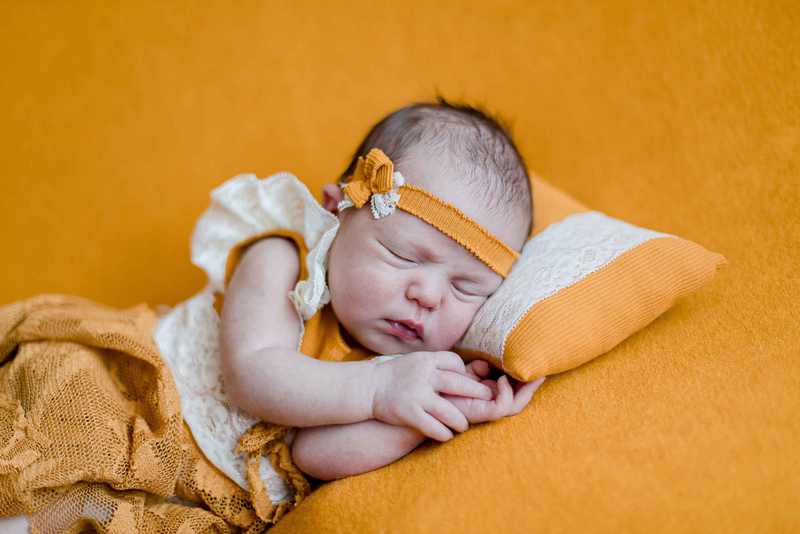 Анюта, 2 недели. Семейный и детский фотограф в Железногорске Саламахо Ольга