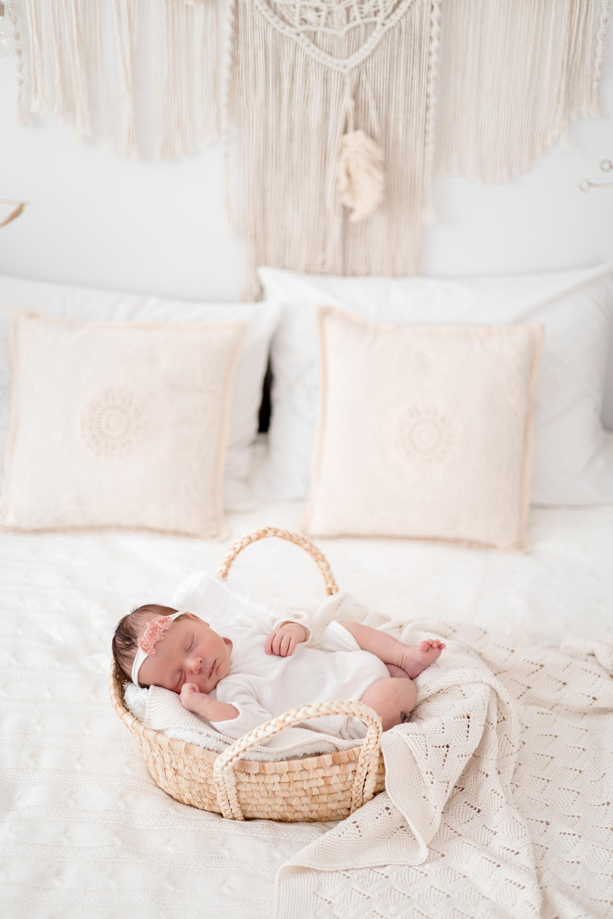 Екатерина, 1 неделя и 2 дня. Семейный и детский фотограф в Железногорске Саламахо Ольга