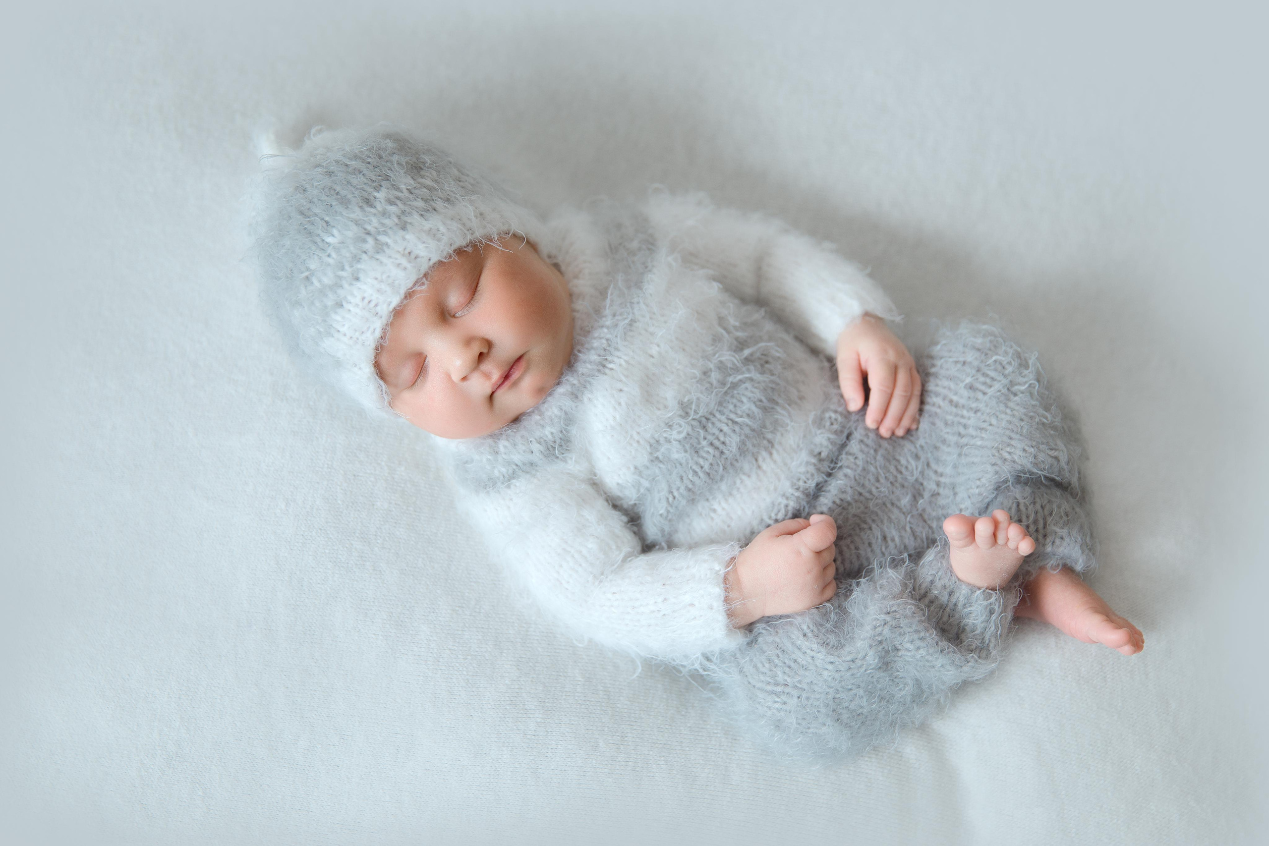 Зимний сон. Семейный и детский фотограф в Железногорске Саламахо Ольга