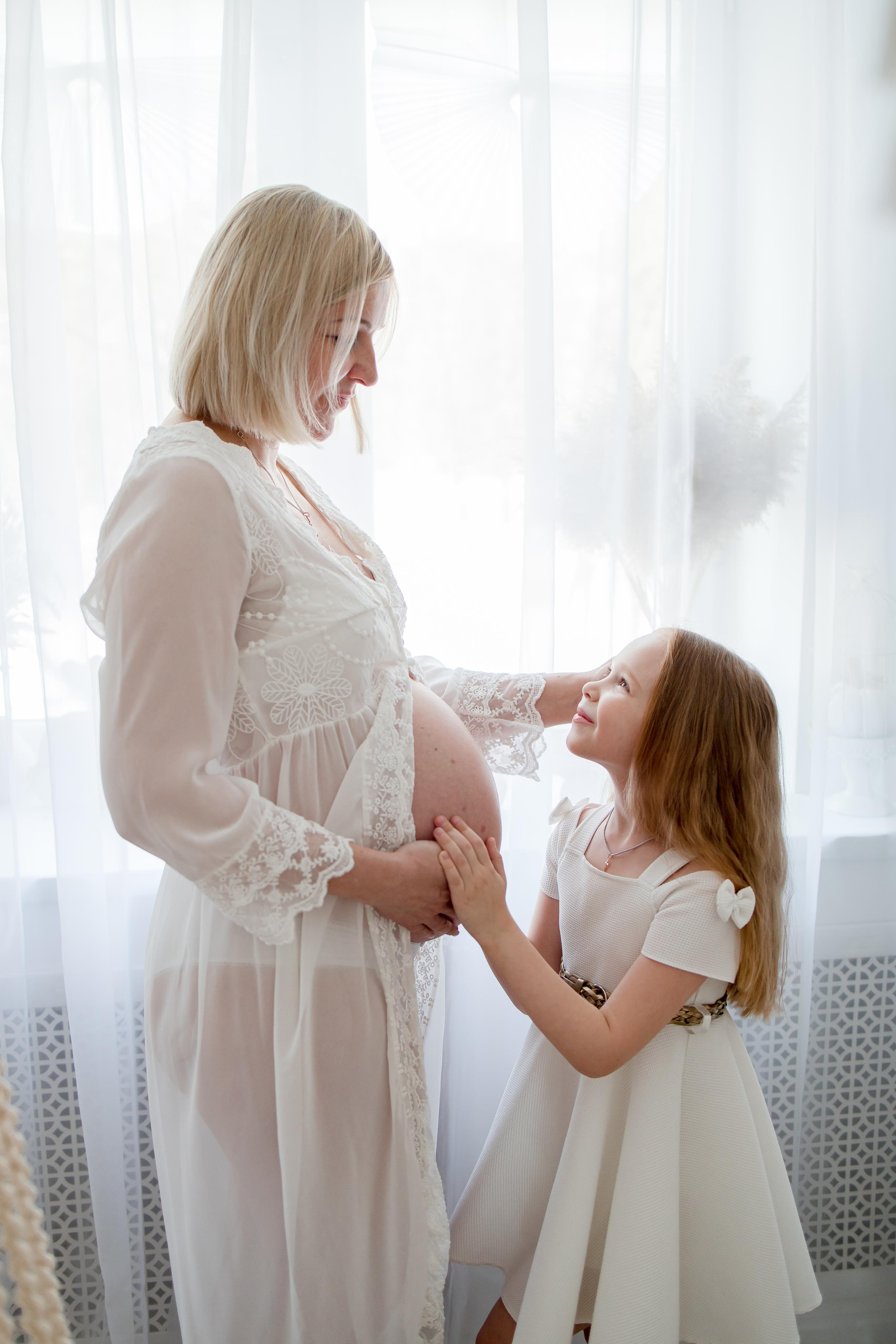 Елена с дочерью. Семейный и детский фотограф в Железногорске Саламахо Ольга