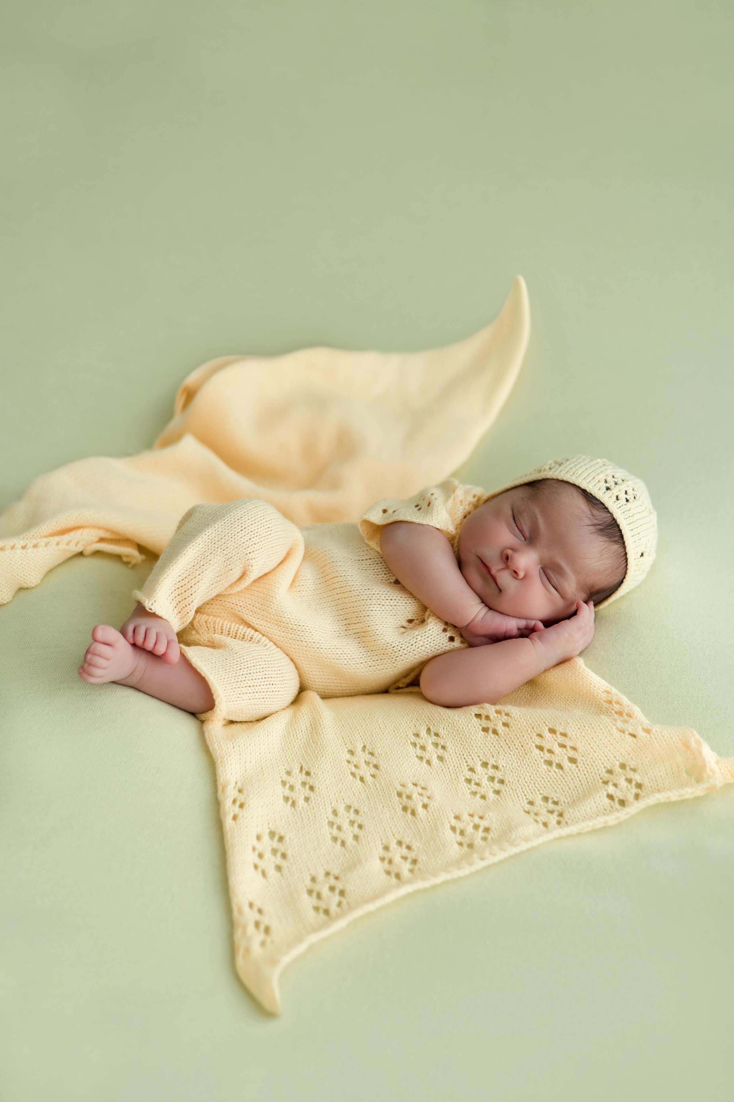 Аделина, 2 недели. Семейный и детский фотограф в Железногорске Саламахо Ольга