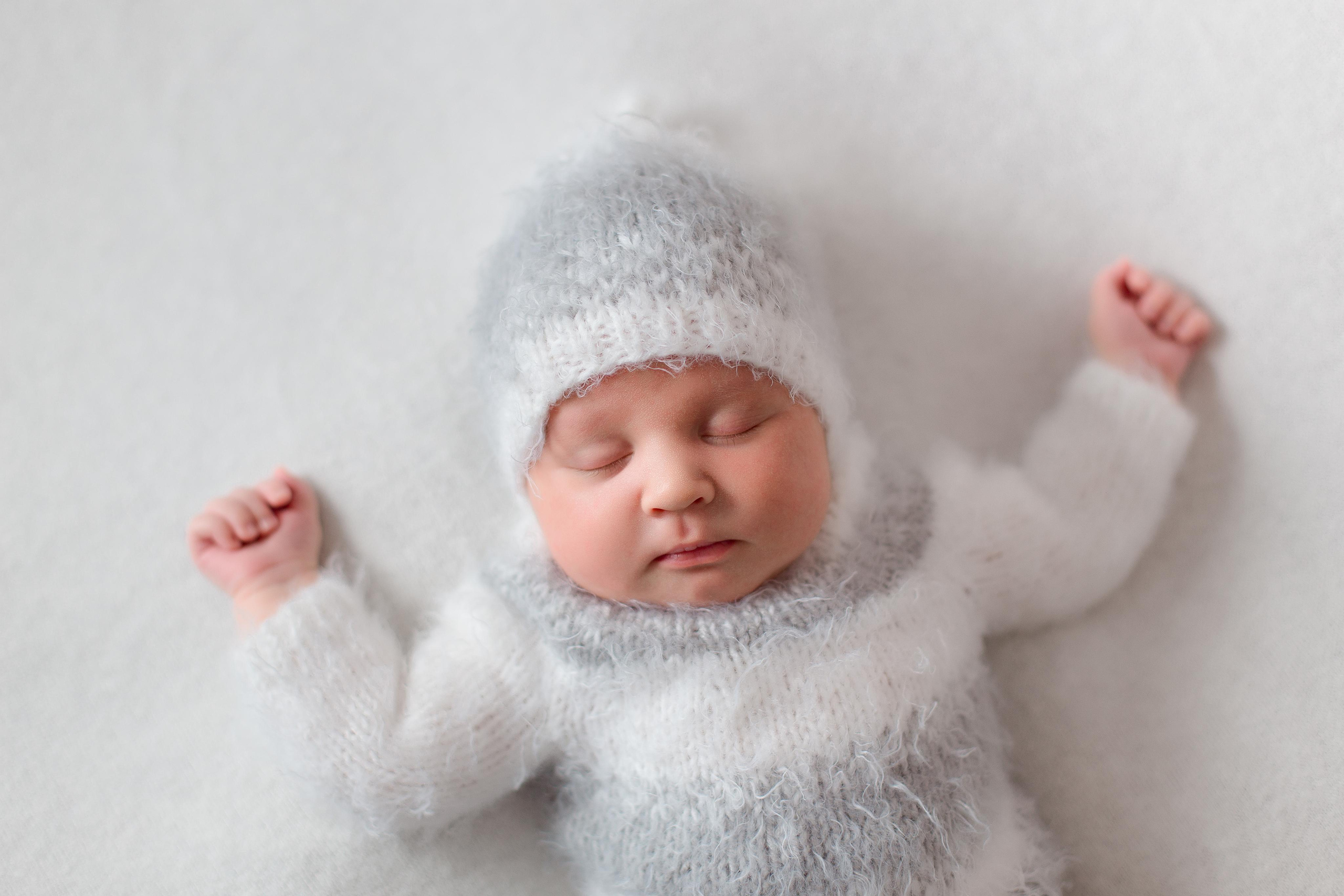 Зимний сон. Семейный и детский фотограф в Железногорске Саламахо Ольга