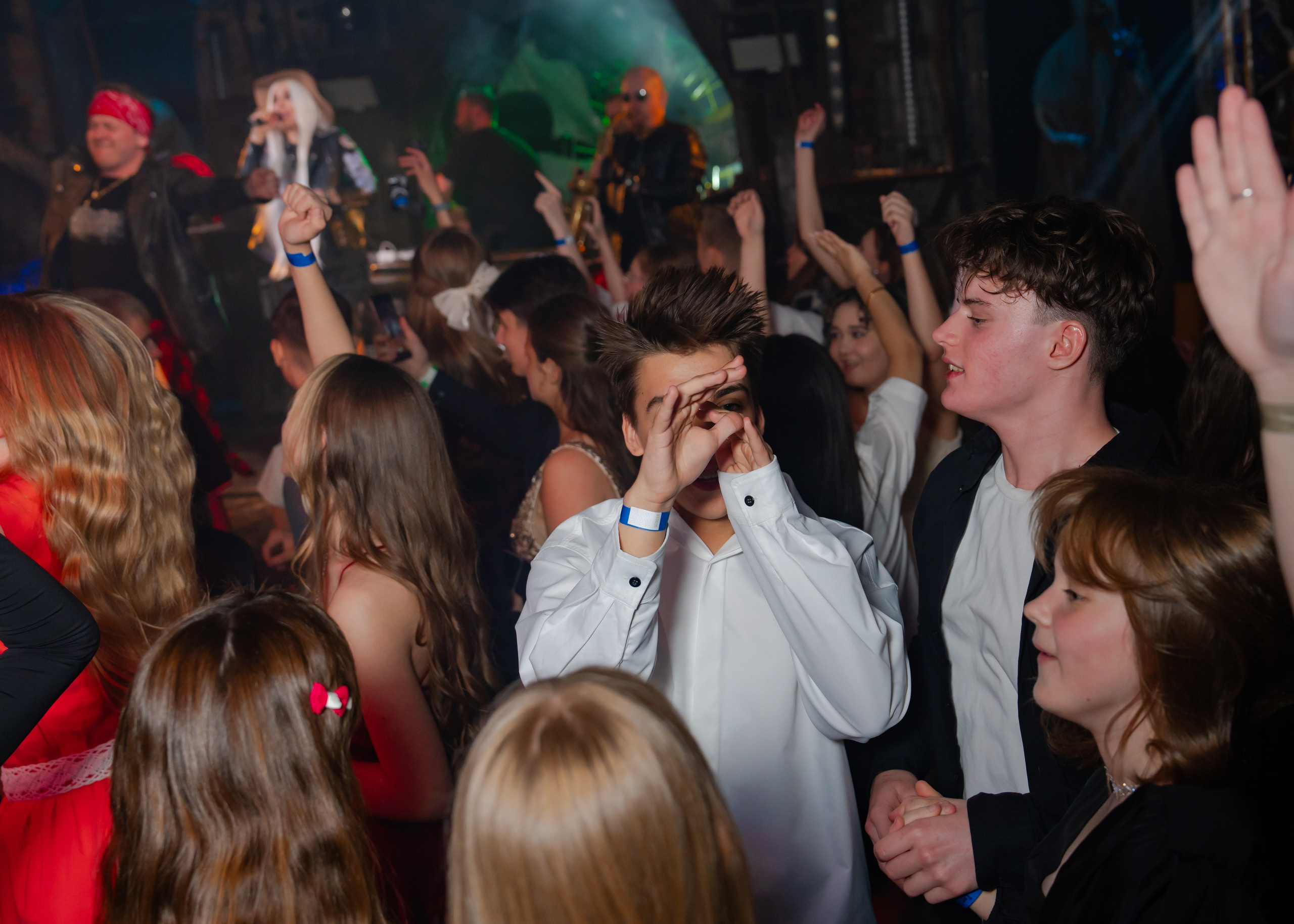 Выпускной Байк Центр «Ночные волки» 11 класс. Крамер Юлиана детский и семейный фотограф