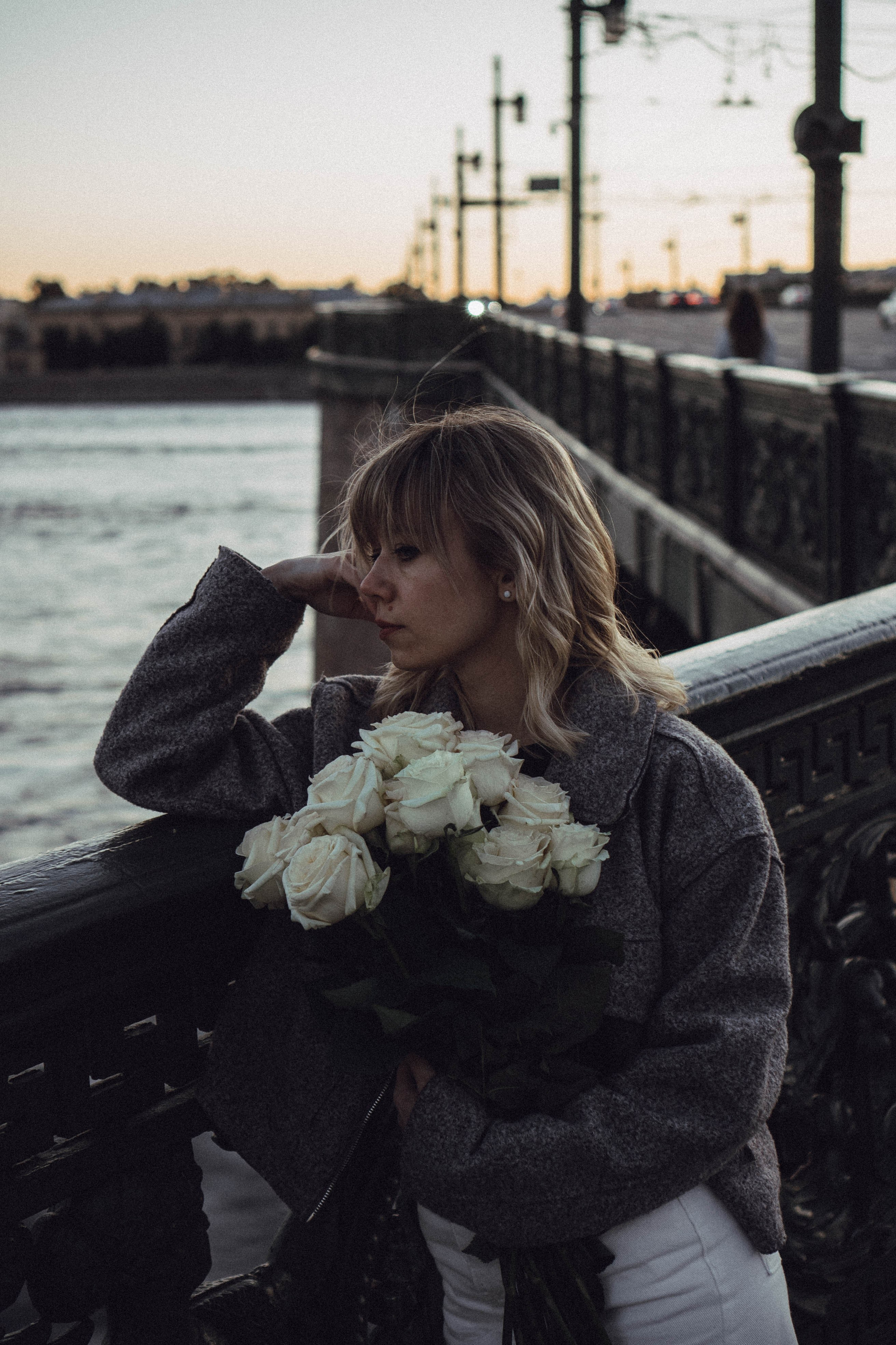 ПРОГУЛКА ПО ГОРОДУ В БЕЛЫЕ НОЧИ (другой вариант). Профессиональный фотограф, Санкт-Петербург — Виктория Богомолова