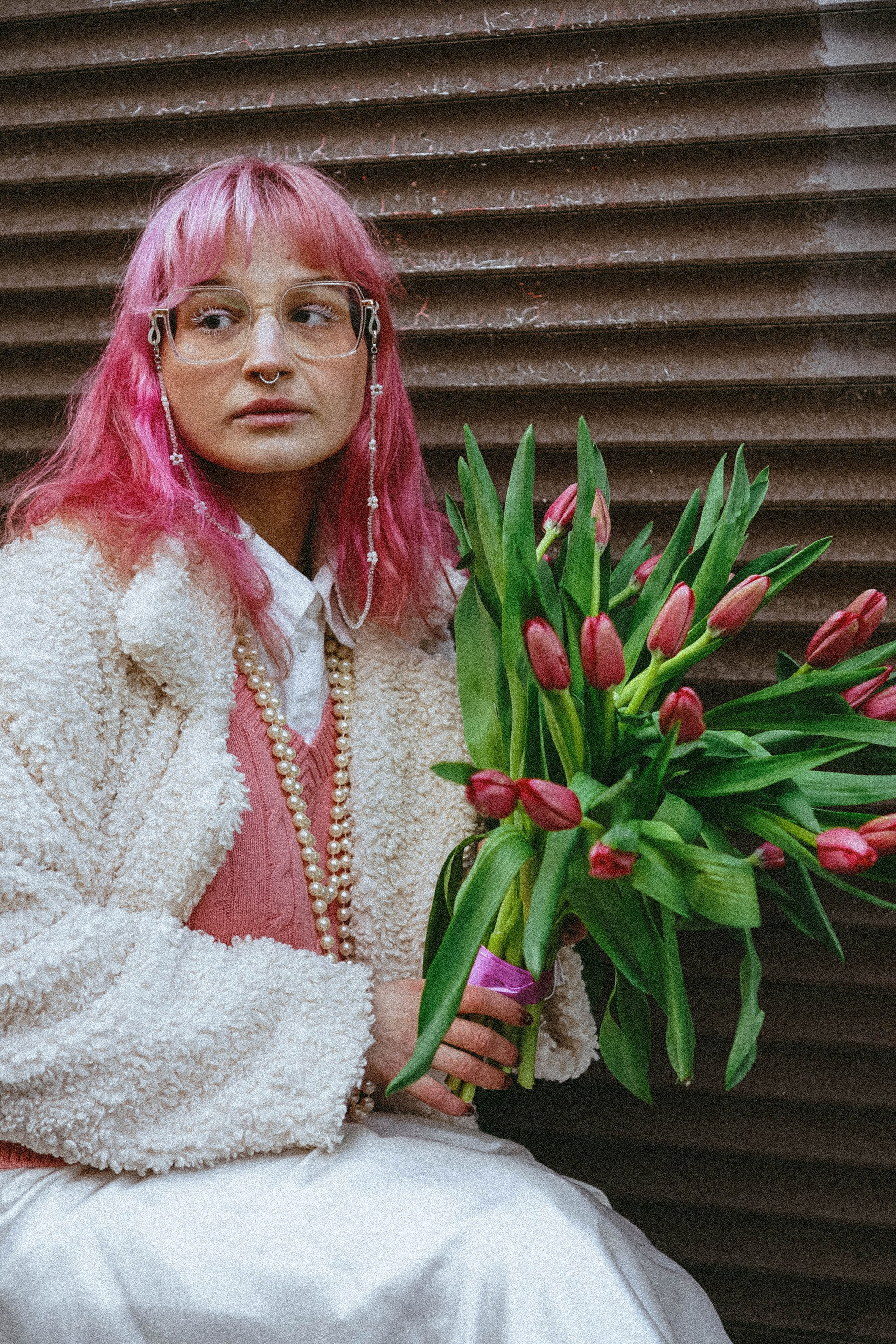 Прогулочная фотосессия с тюльпанами. Профессиональный фотограф, Санкт-Петербург — Виктория Богомолова