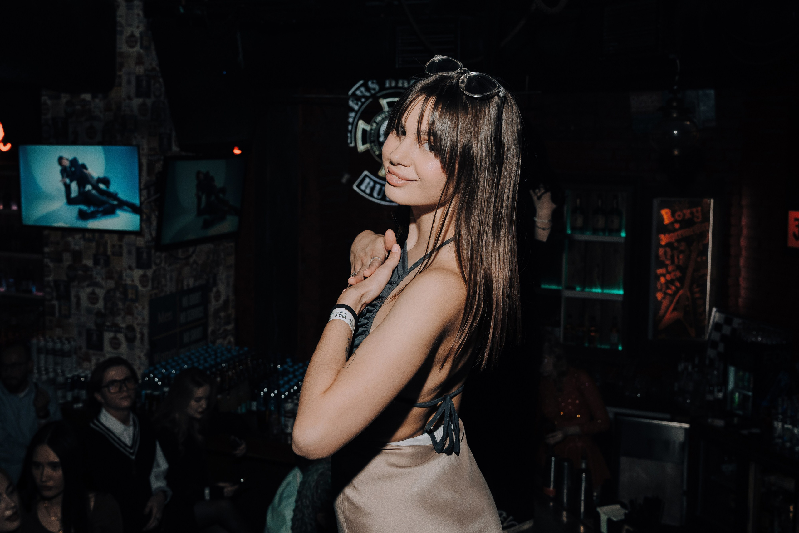 20 ЛЕТ МЕГАПОЛИС ЧЕЛЯБИНСК ХЕДЛАЙНЕР ЕЛКА. Репортажный фотограф Зуев Роман г. Челябинск