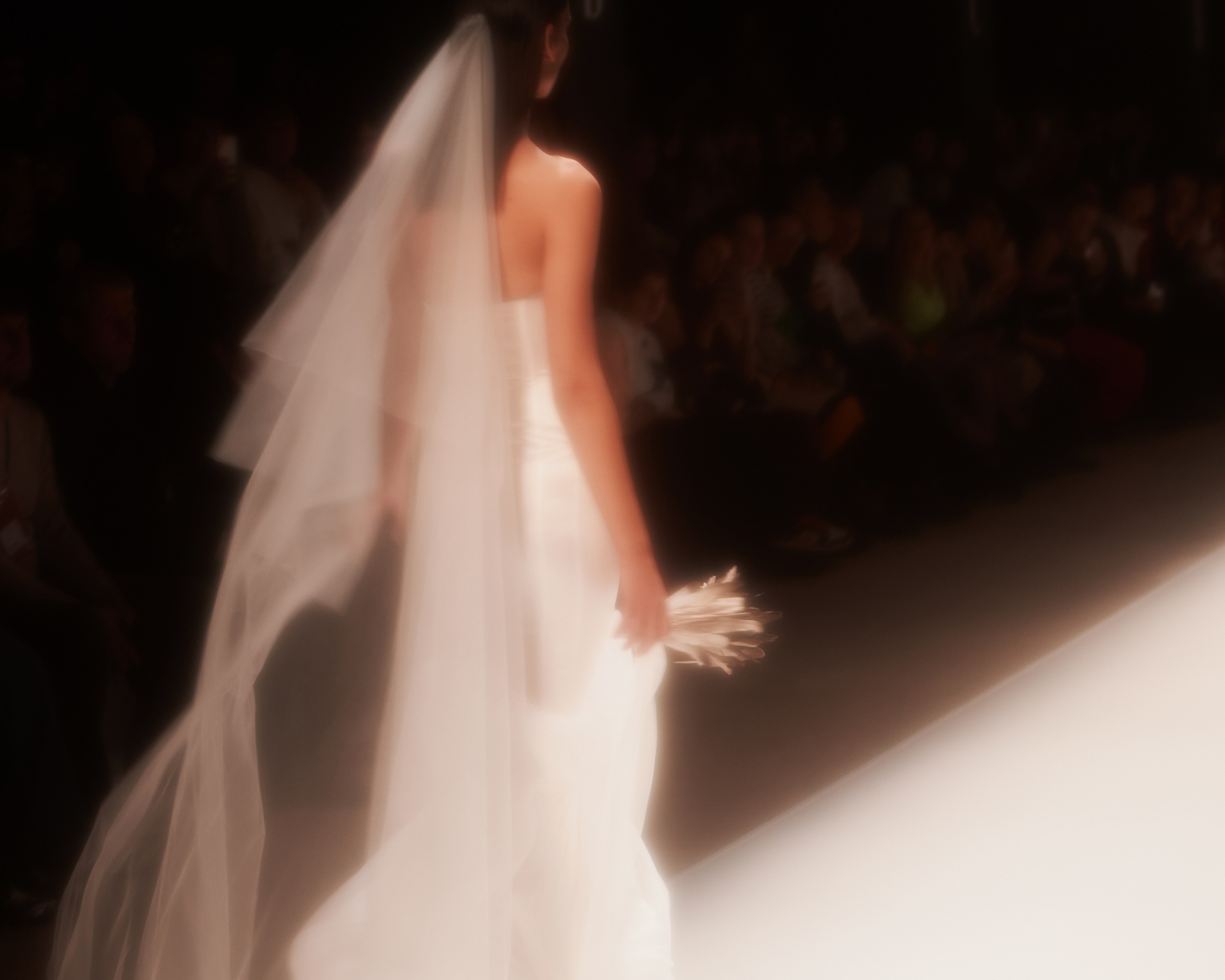 Неделя Моды в Москве Октябрь 2024 (Цвет). Фотограф в Мурманске Оксана Черноморец