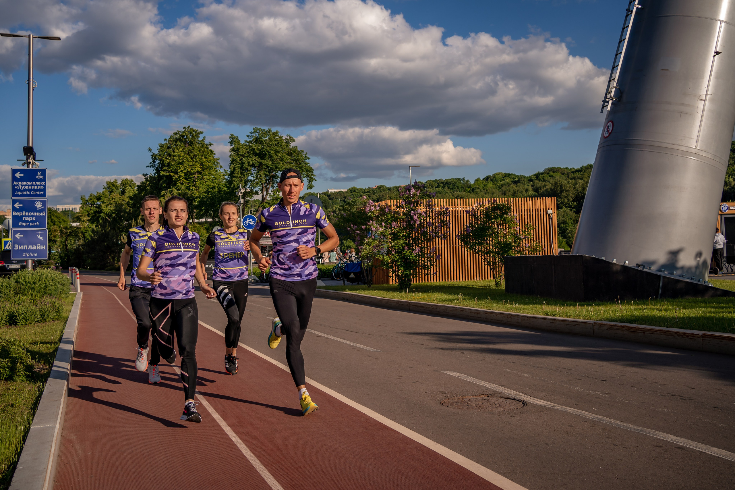 День Рождения GOLDFINCH. Семейный фотограф Варвара Сорока в городе Москве