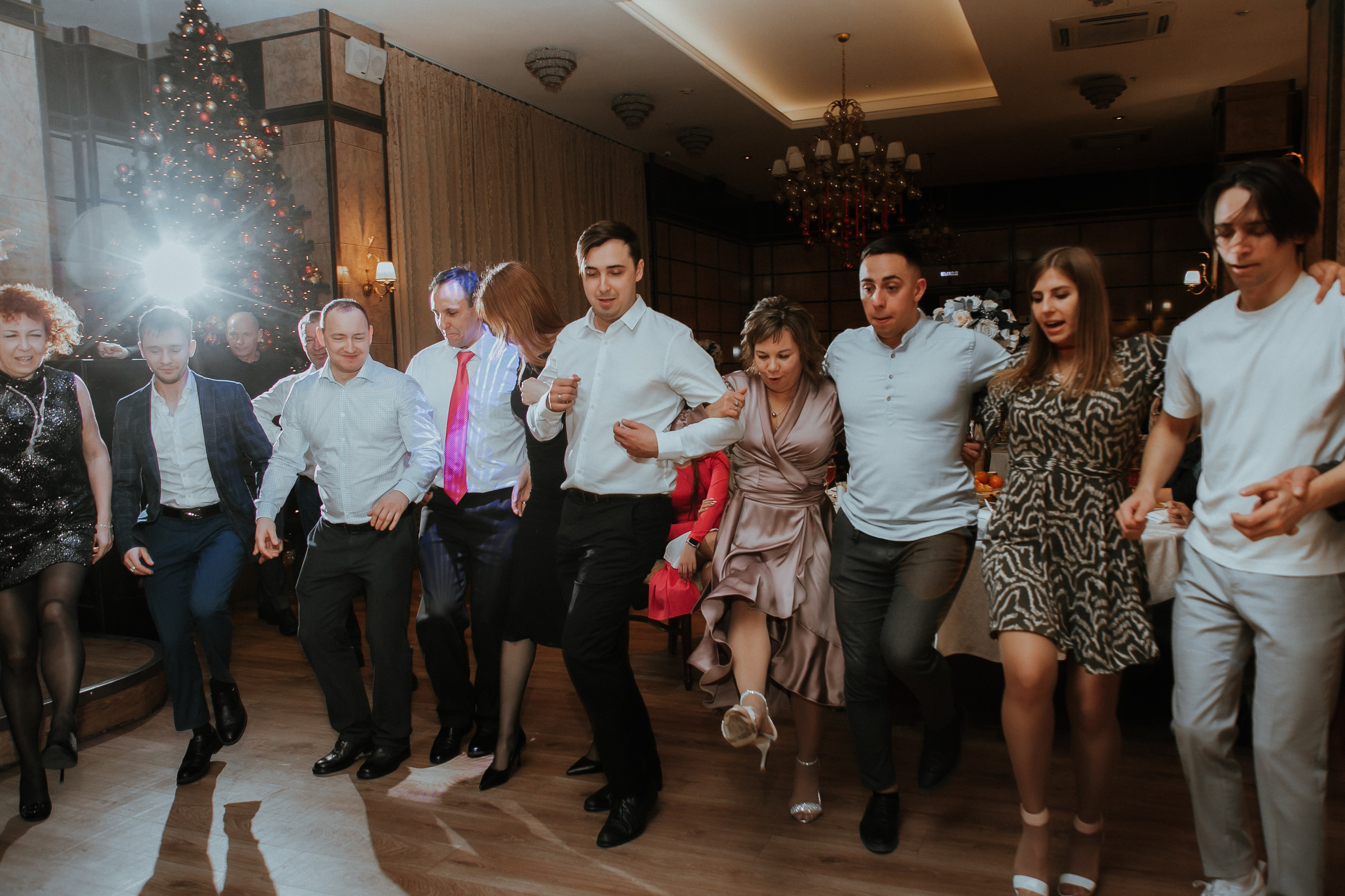 Съемка выездной регистрации в отеле. Свадебный и репортажный фотограф в Ярославле и Санкт-Петербурге Роман Микрюков