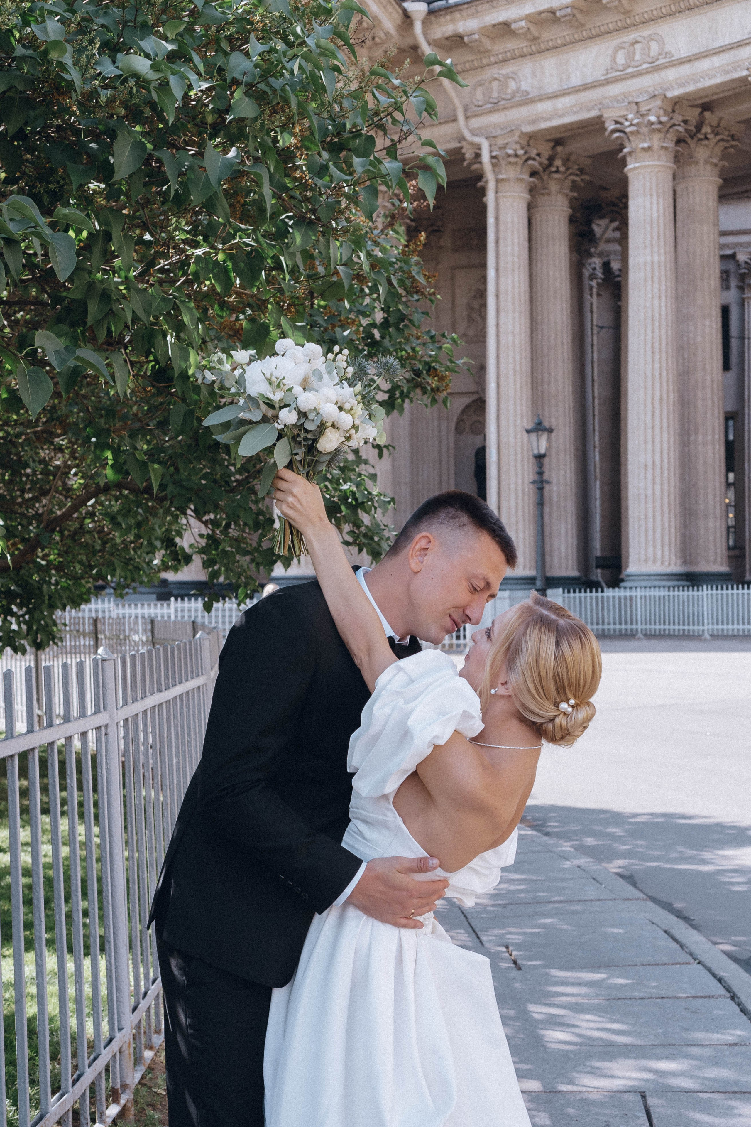 СВАДЕНБНАЯ СЬЕМКА НА КАТЕРЕ ПО КАНАЛАМ САНКТ-ПЕТЕРБУРГА И В АКВАТОРИИ НЕВЫ. Профессиональный фотограф, Санкт-Петербург — Виктория Богомолова