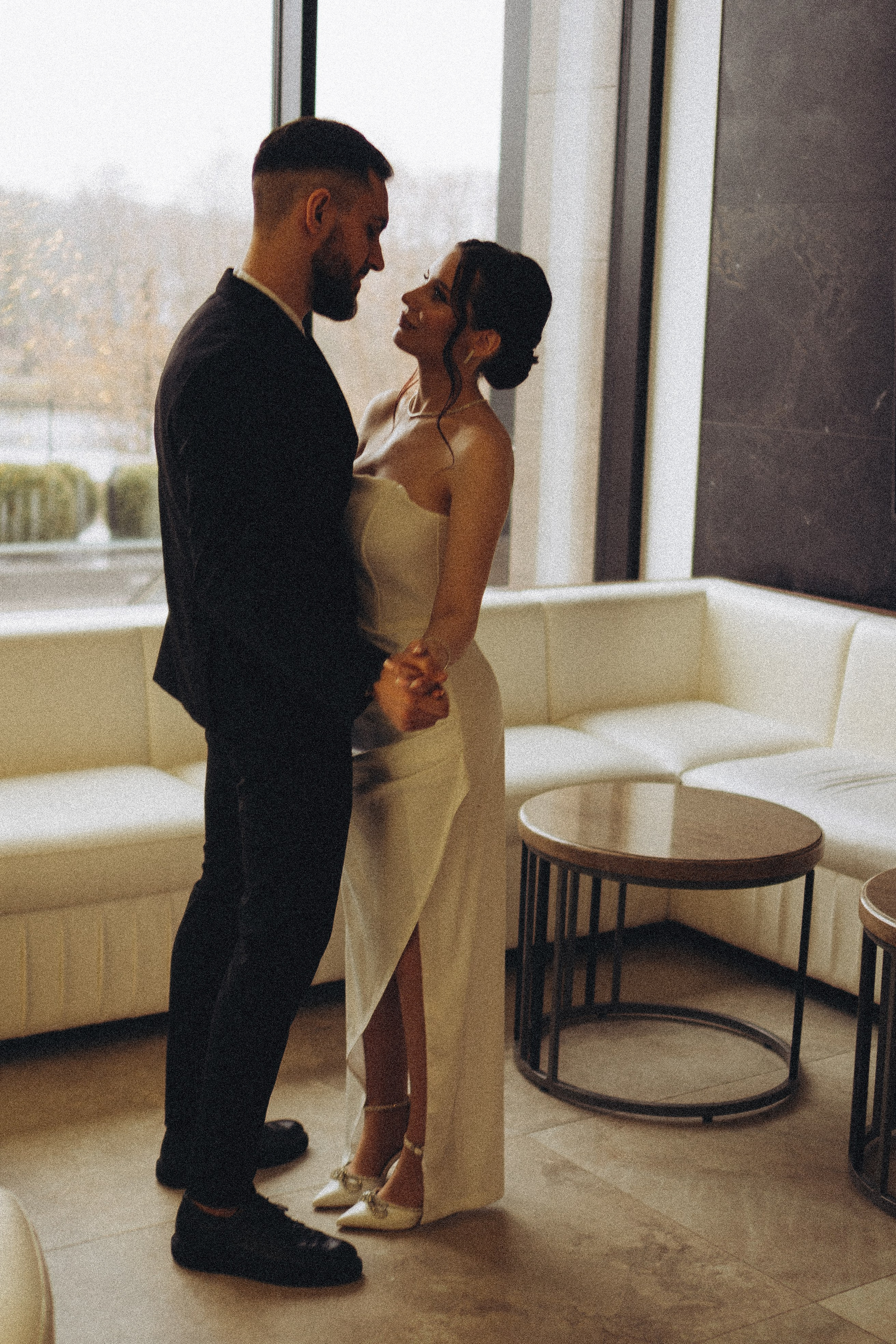 СВАДЕБНАЯ СЬЕМКА СБОРОВ ЖЕНИХА И НЕВЕСТЫ В ОТЕЛЕ И ТАКЖЕ ФОТОСЕССИИЯ В ОТЕЛЕЕ МЕГАПОЛИС БРЯНСК. Профессиональный фотограф, Санкт-Петербург — Виктория Богомолова