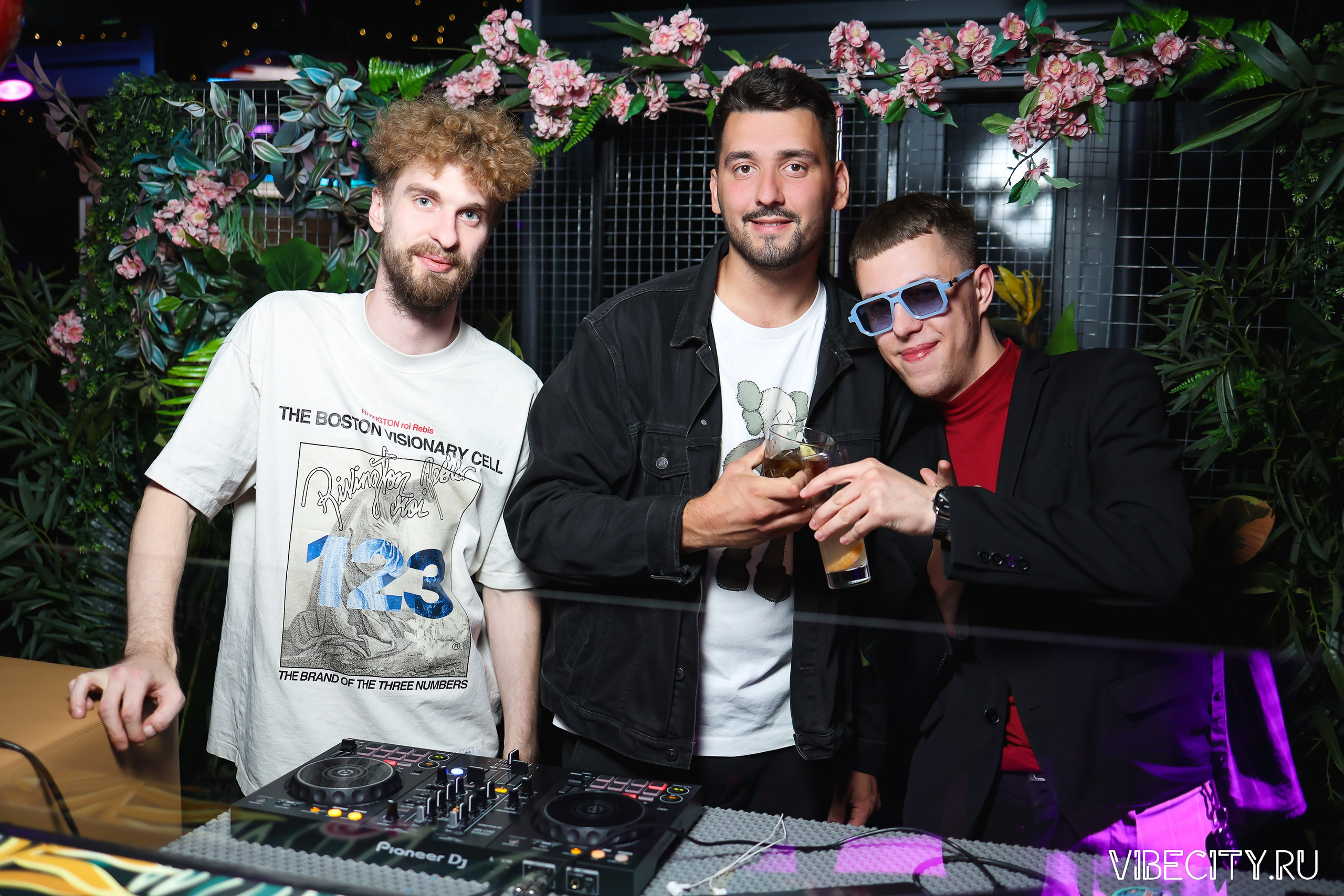 DOUBLE U. VIBECITY.RU Вайб Сити Ру Фоторепортажи Фотоотчеты Калининград