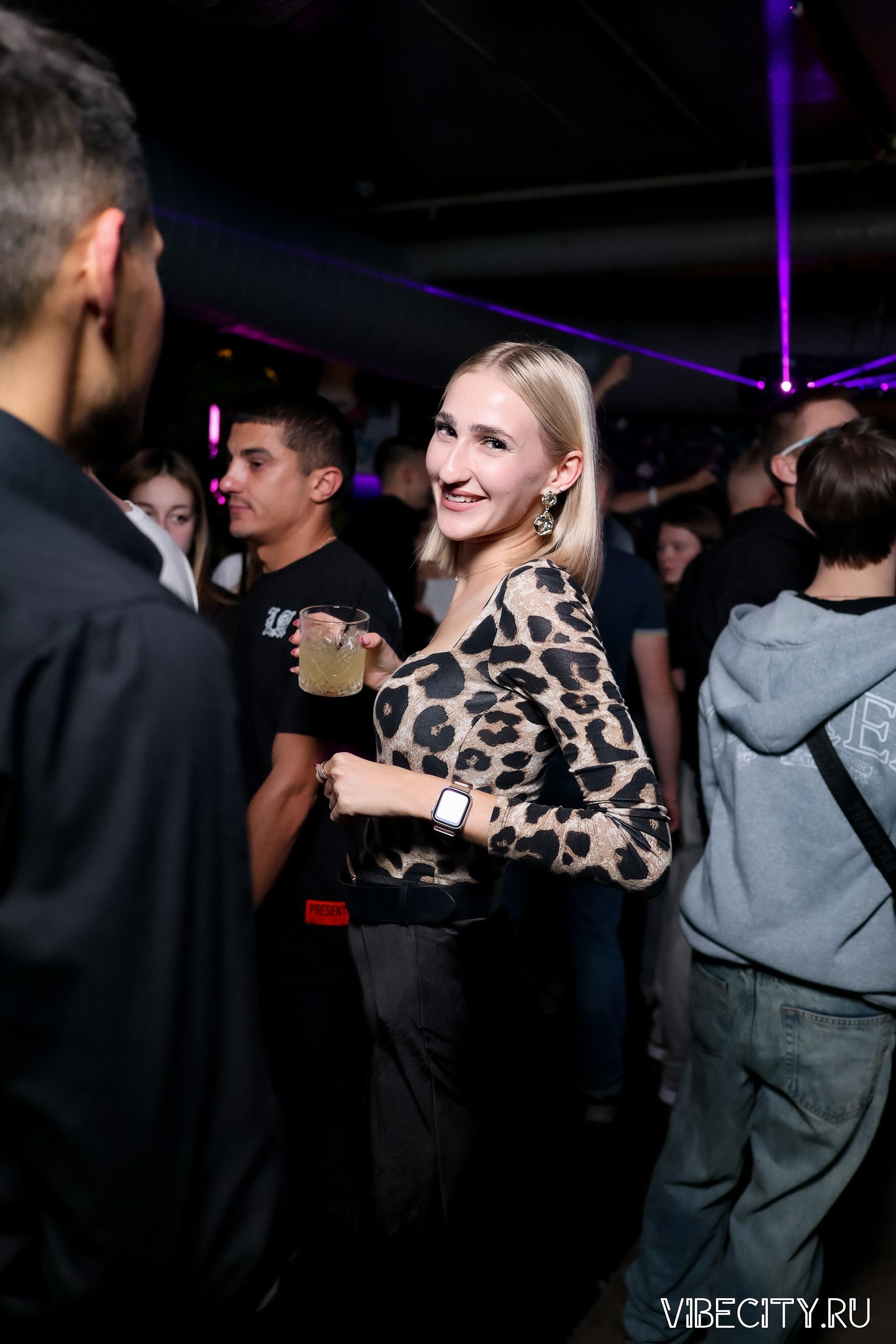 DOUBLE U. VIBECITY.RU Вайб Сити Ру Фоторепортажи Фотоотчеты Калининград