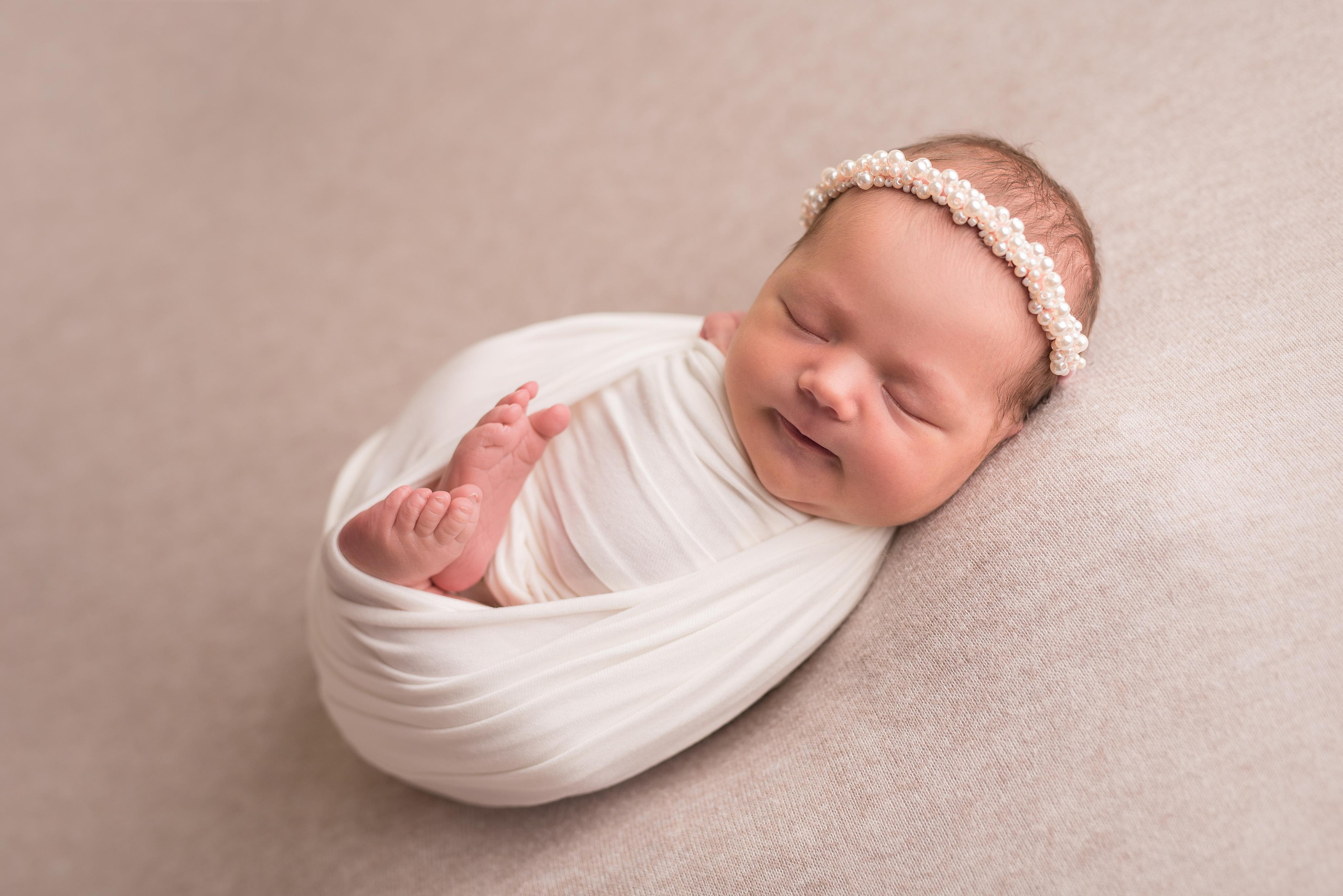 Кристина. Фотограф новорожденных и детский фотограф в Екатеринбурге Ксени