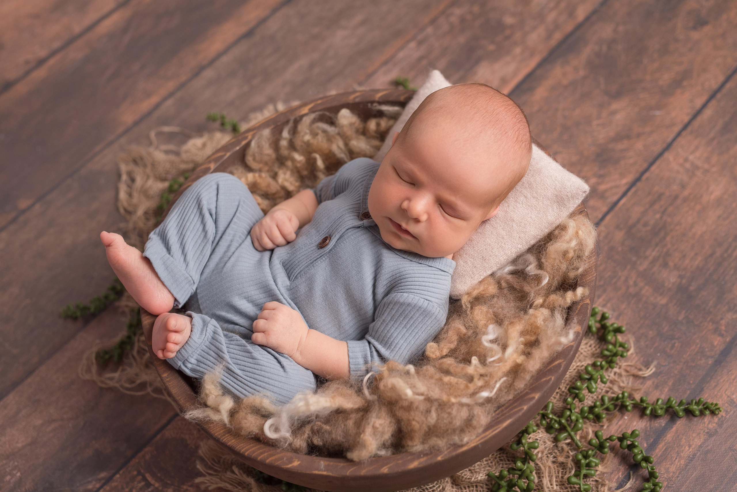Тарас, 9 дней. Фотограф новорожденных и детский фотограф в Екатеринбурге Ксени