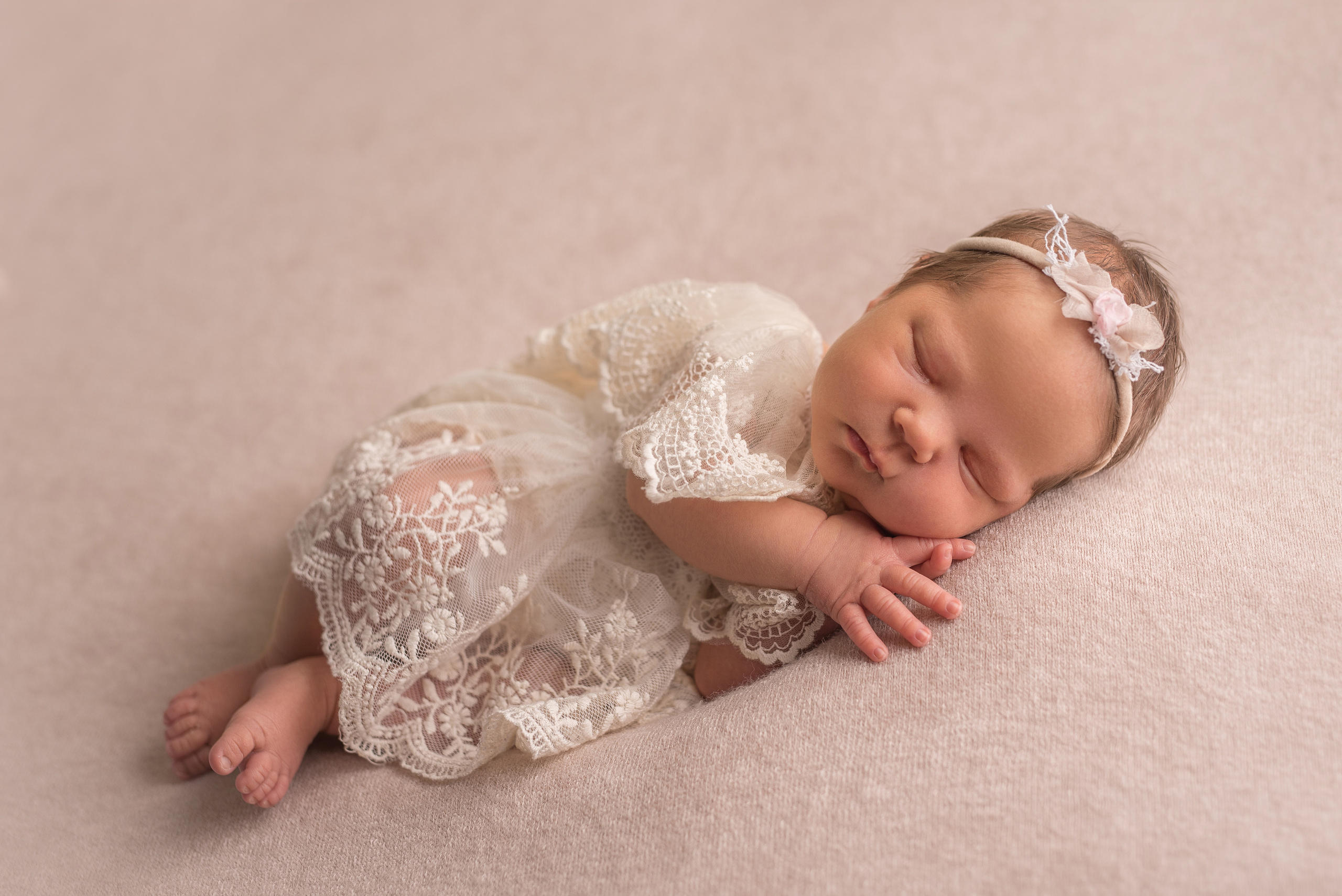 Серафима, 10 дней. Фотограф новорожденных и детский фотограф в Екатеринбурге Ксени