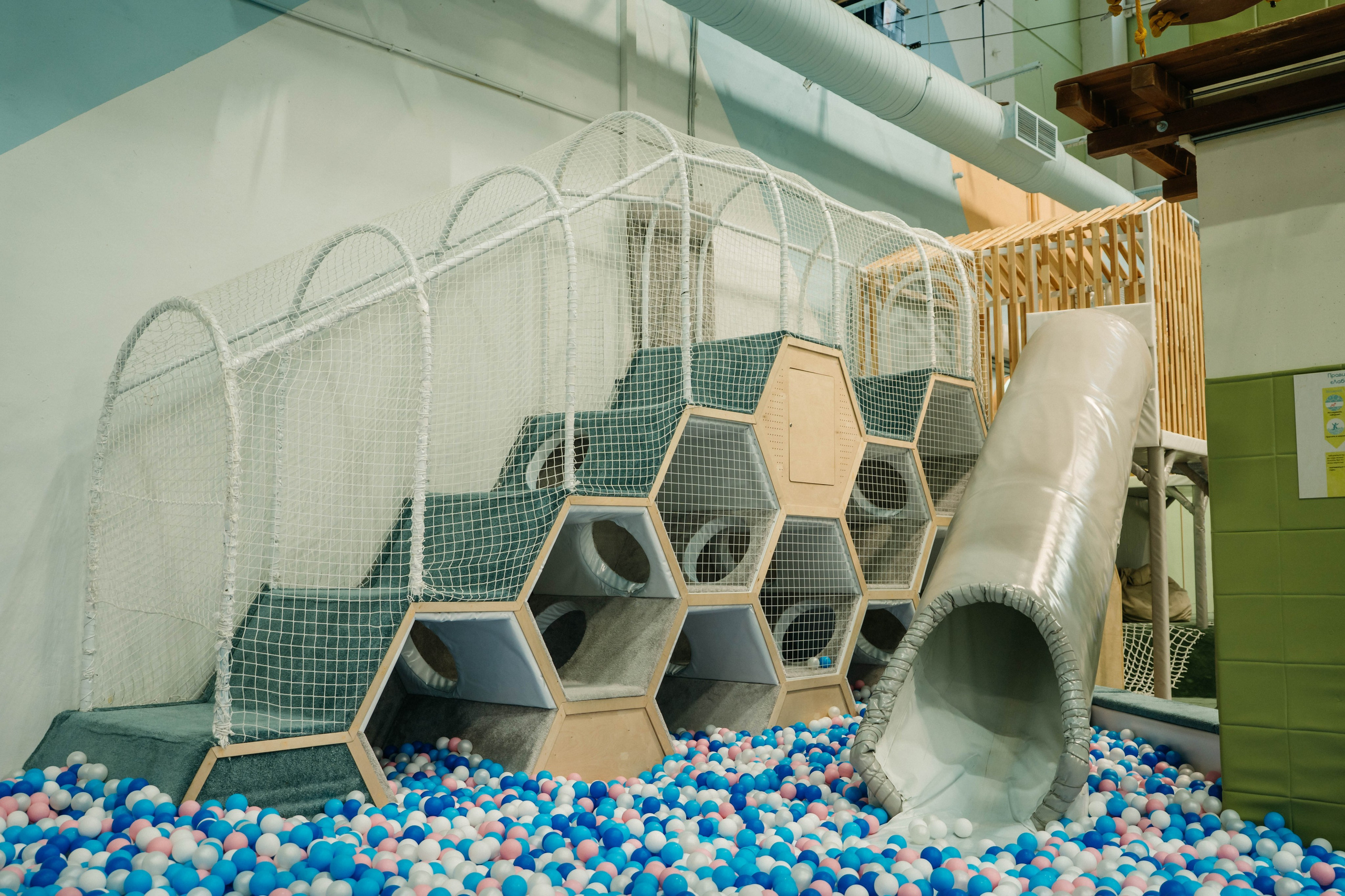 Интерьерная съемка для Мегалэд. Видеограф и Фотограф в Челябинске Ксения и Владимир Рюмины