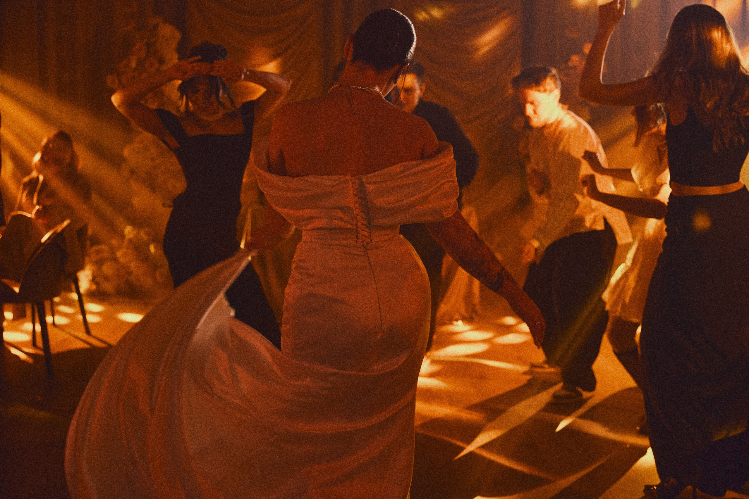 HER WILD, HIS CALM. Дмитрий Мазуркевич: Профессиональный Репортажный Фотограф