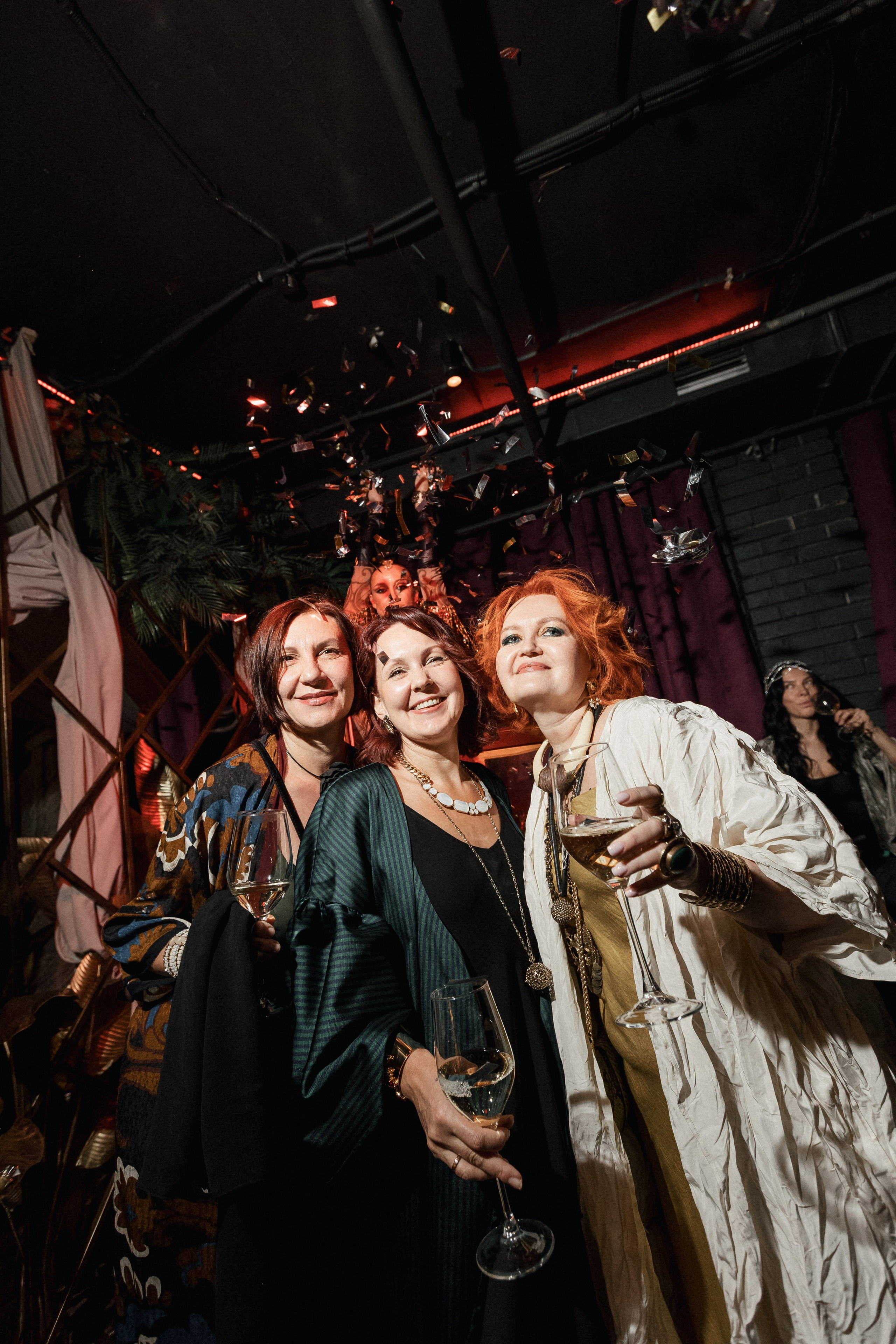 ILLEGAL FRIENDS — MIRAGE [PART I]. СВОИ. ФОТООТЧЕТЫ-СОБЫТИЯ-МЕСТА