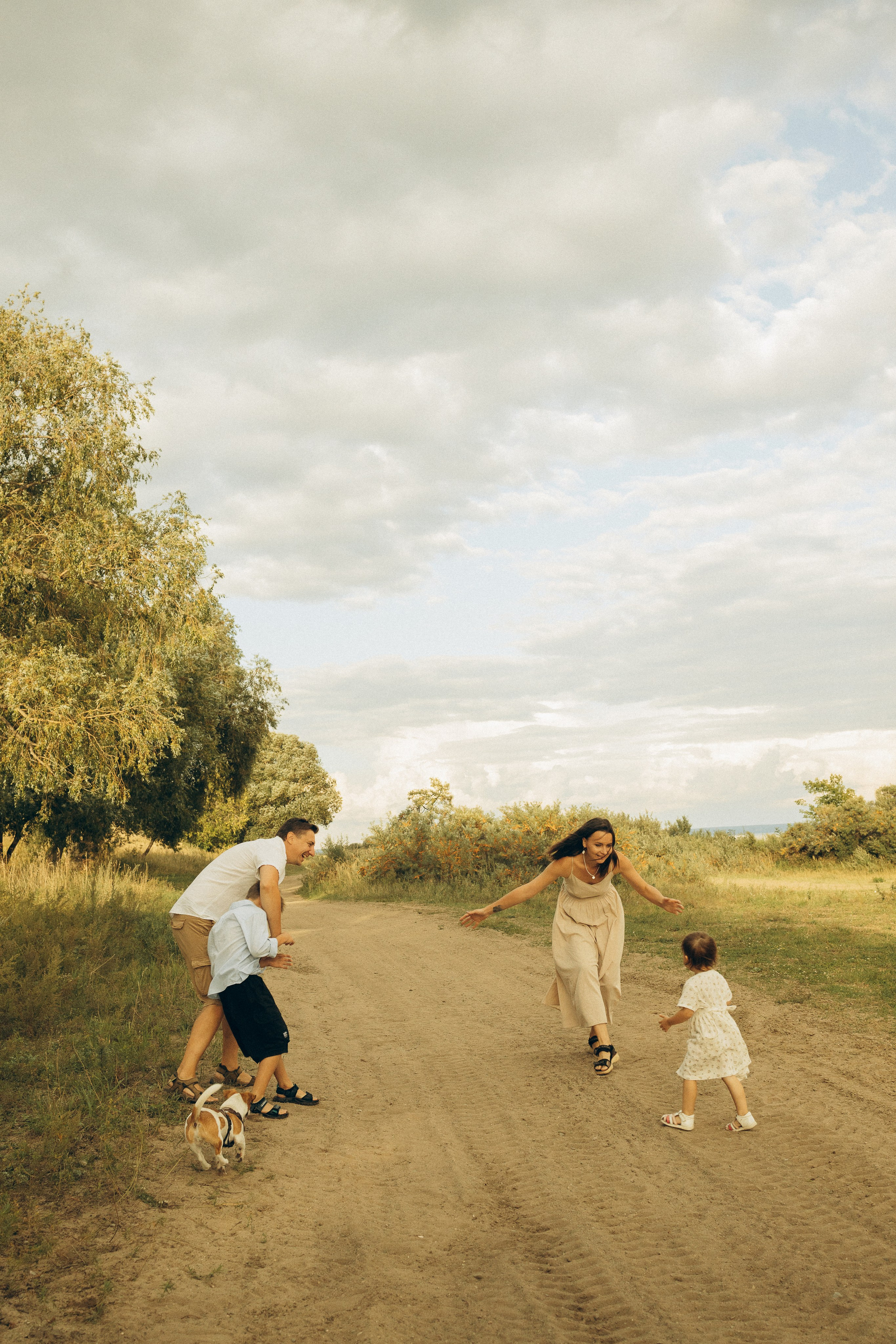 На природе. Семейный фотограф Новосибирск Фотограф на выписку Новосибирск