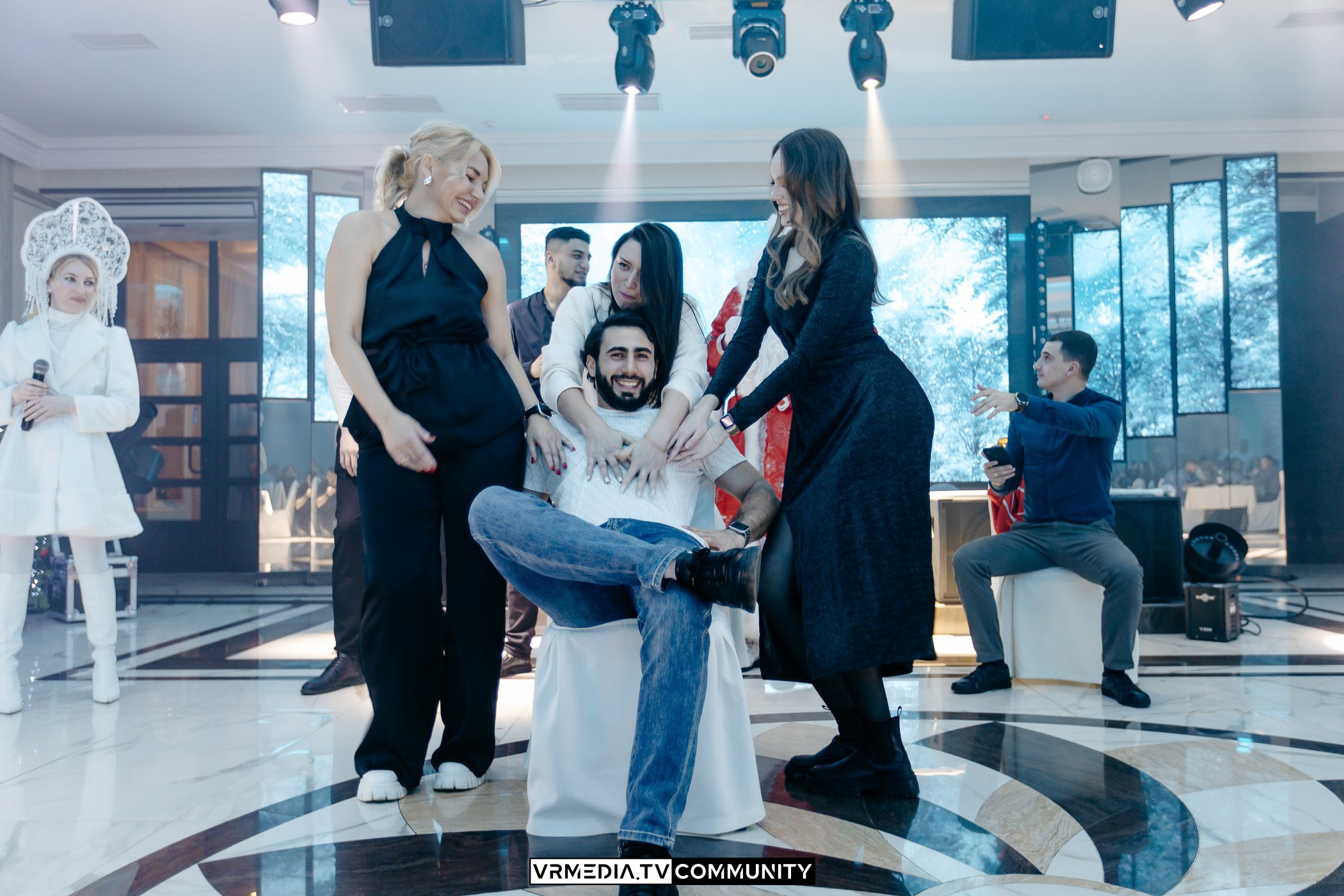 Мюзикл «12 Месяцев» в ресторане «Лазурный берег»