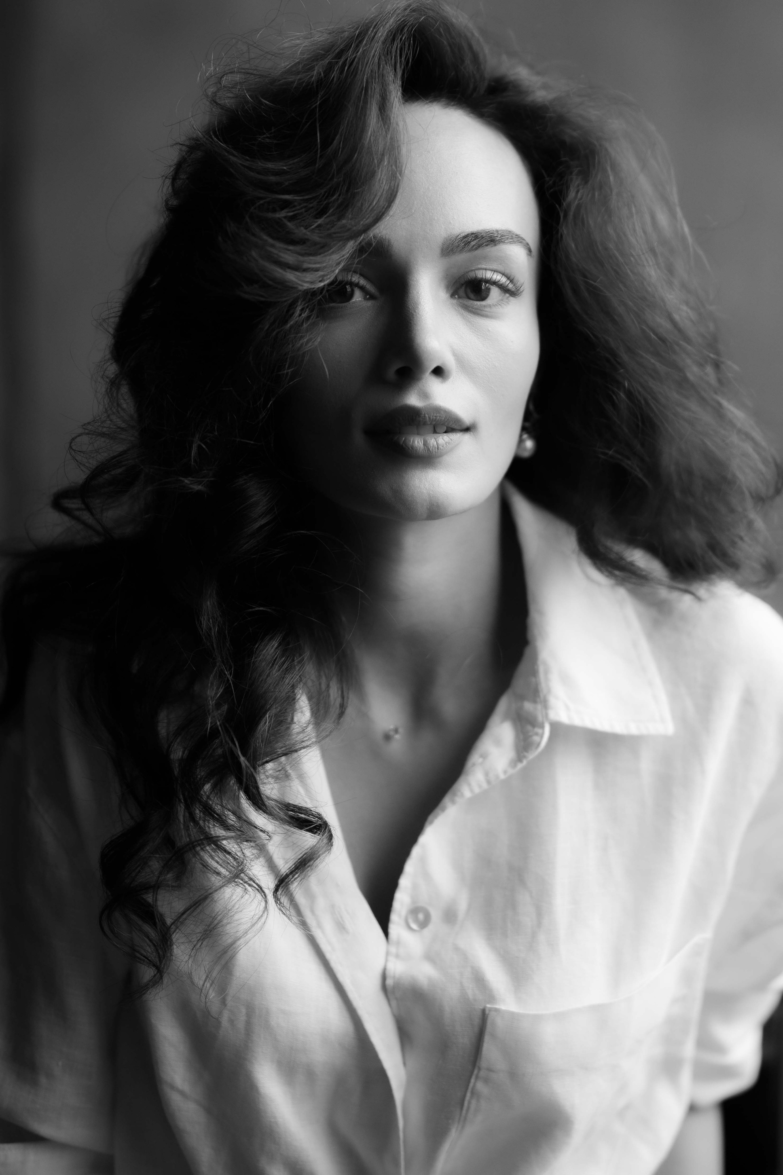 Женское. ЧБ Фотограф Ольга Лесли