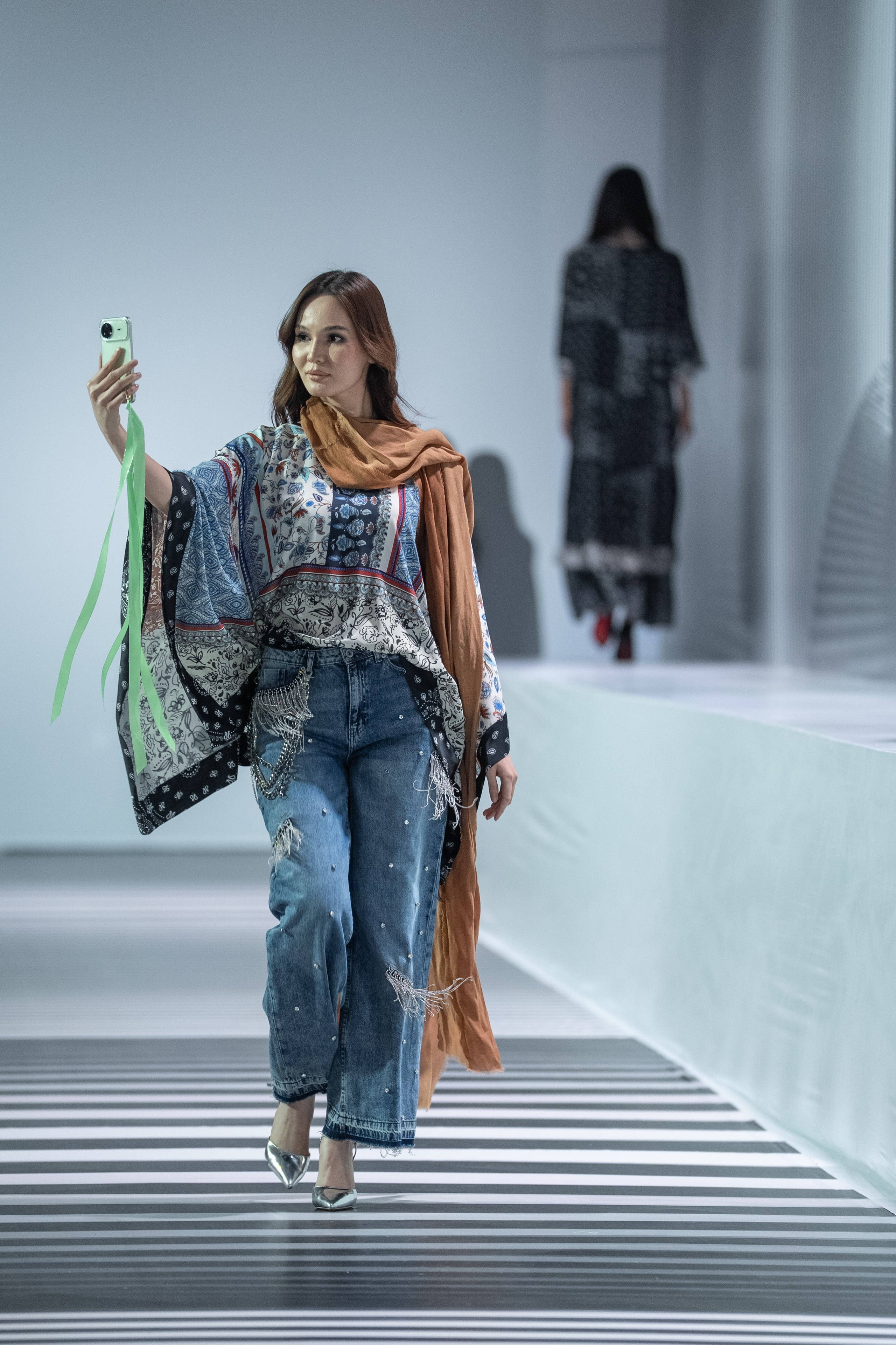 Brad YEARLAN ZHOLDASBEK. Сайт Алматинского НЮ АРТ, будуар и фэшн фотографа Дениса Карпенко