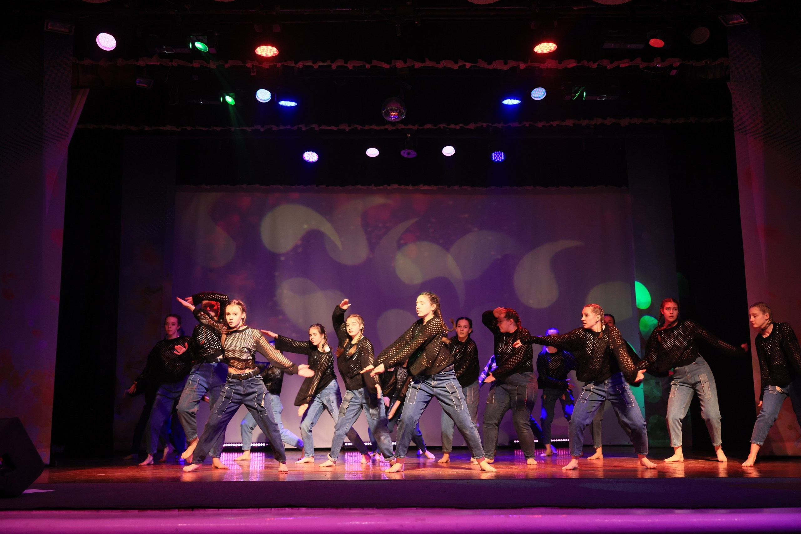 Концерт к 8 Марта в ДК «Металлург» г. Тула. Фотограф в Туле Крупский АнДРей. Фотостудия «КАДР71» в Туле