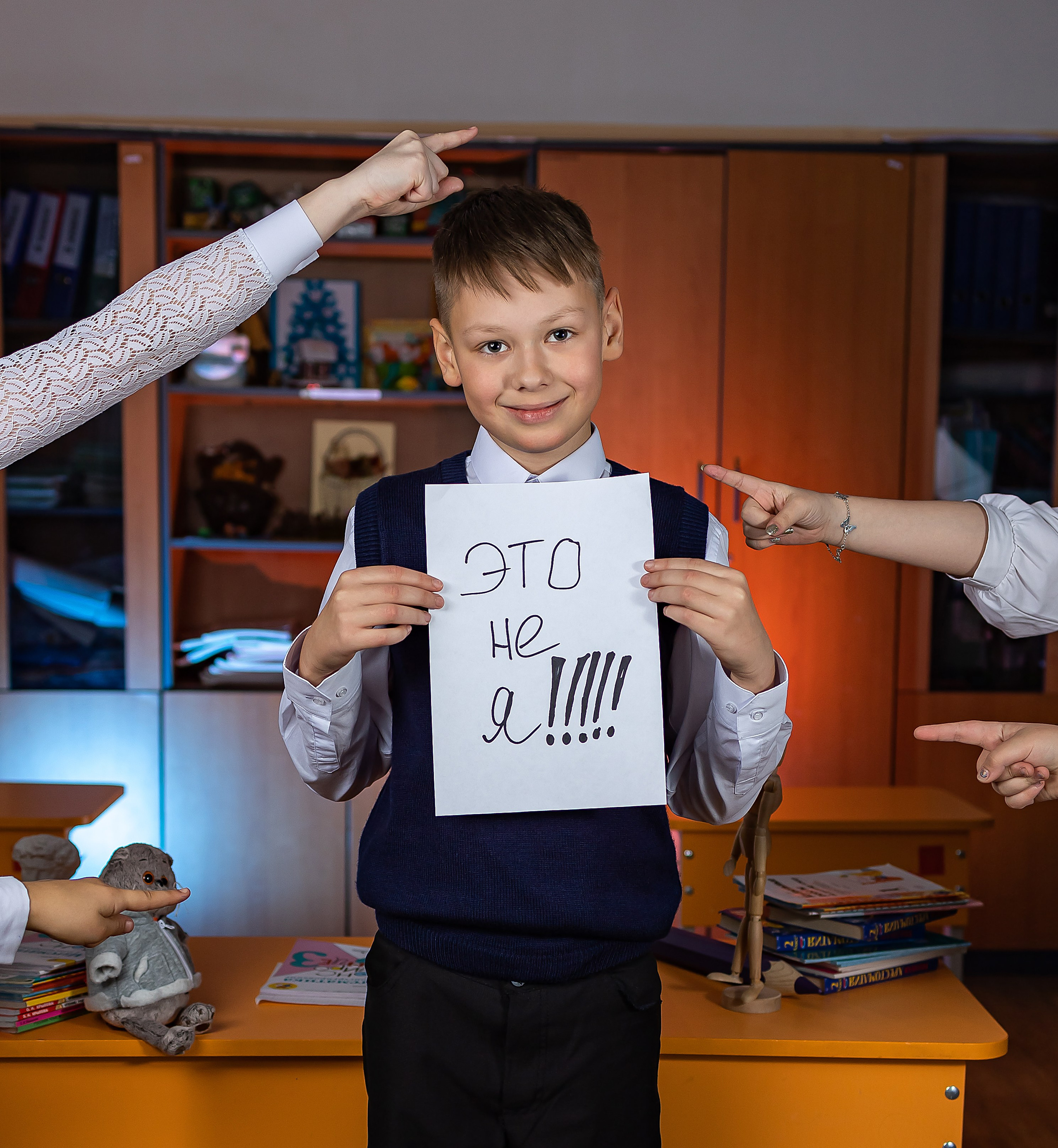 Выпускники начальной школы. LiveBook39 — студия выпускных альбомов Светланы Микишаниной в Калининграде