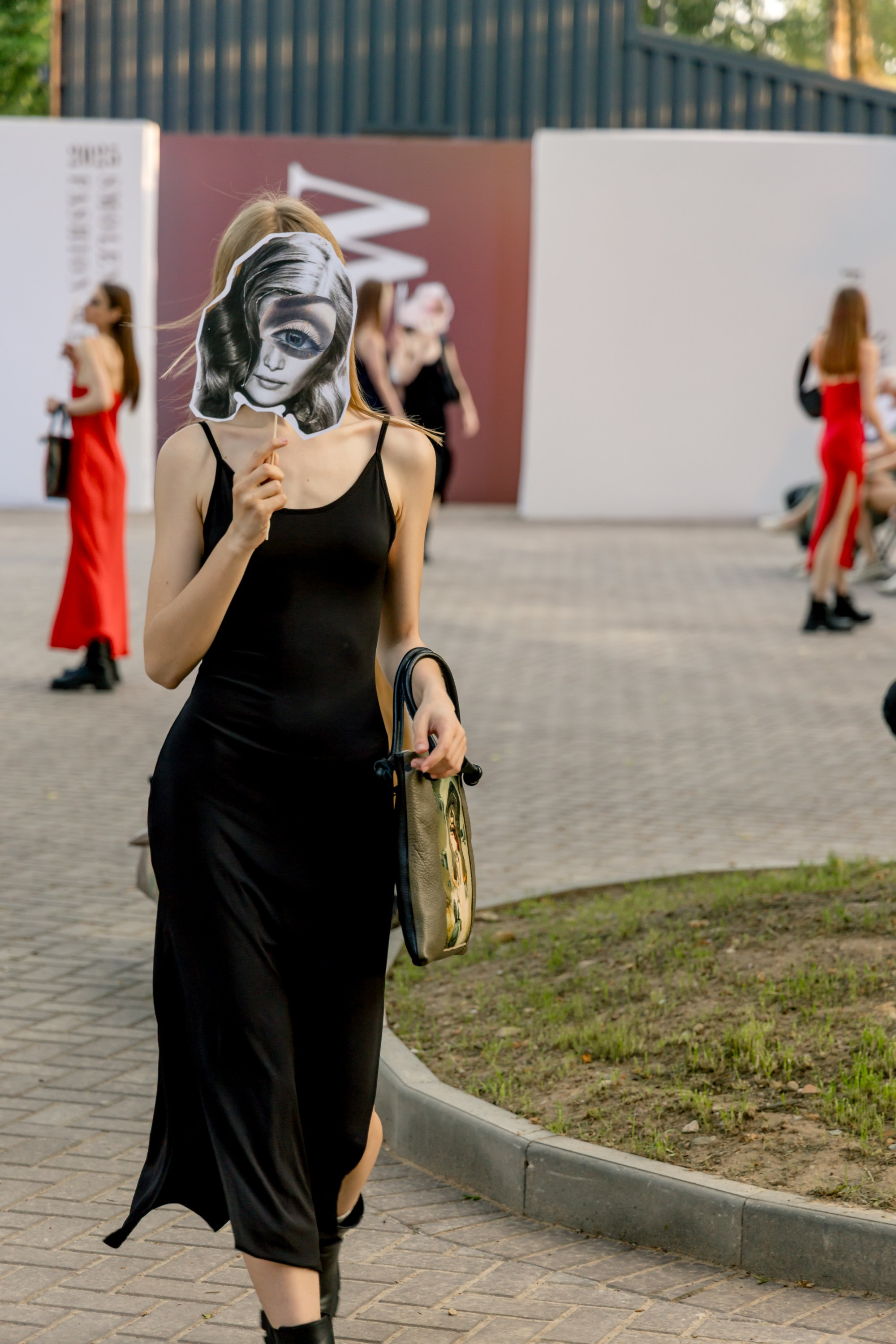 Smolensk Fashion Week 2025_показы_ДЕНЬ 1_ВЕЧЕРНИЙ ПОКАЗ_19:00. Главная