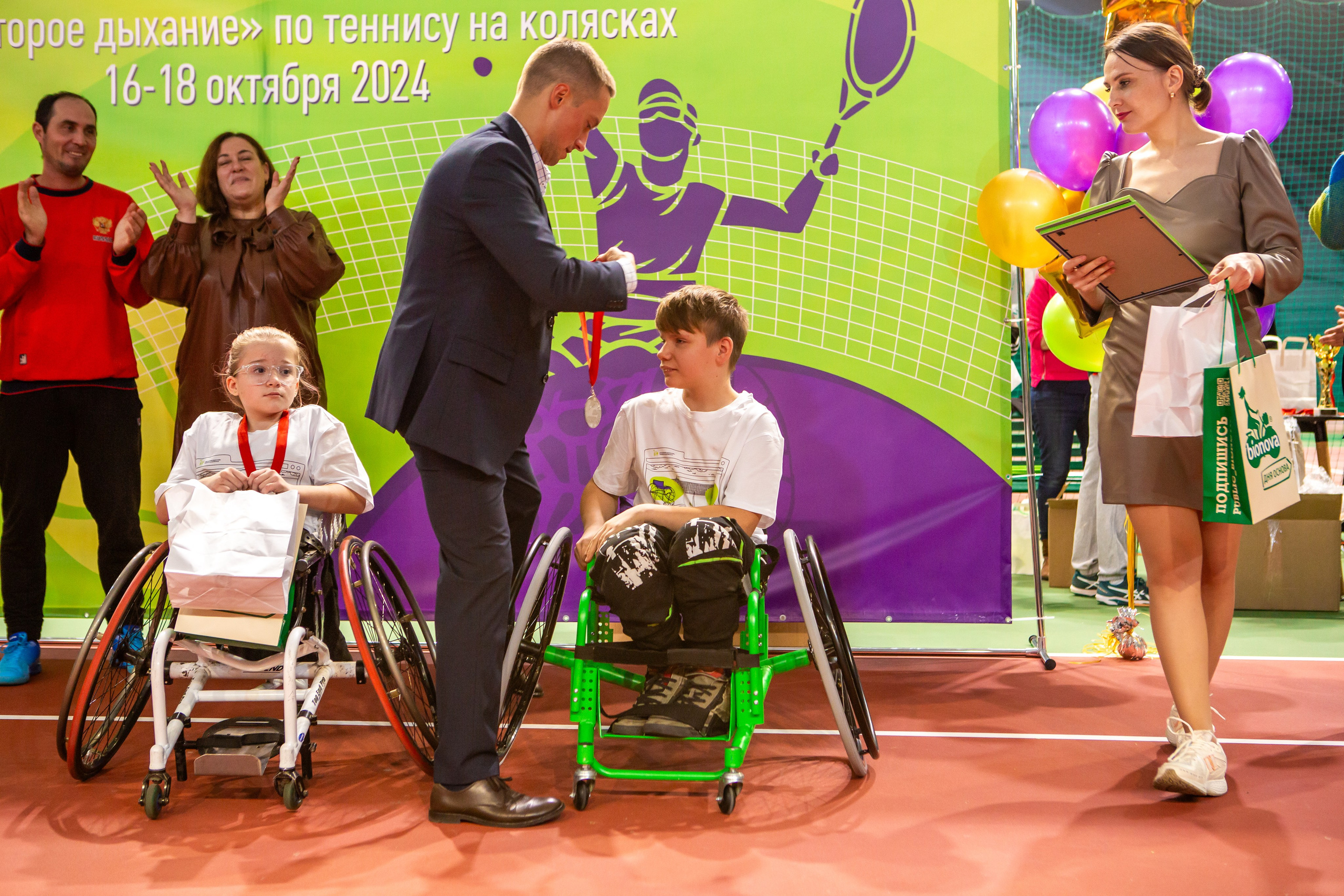Турнир по теннису на колясках. Репортажный, семейный, свадебный, портретный фотограф