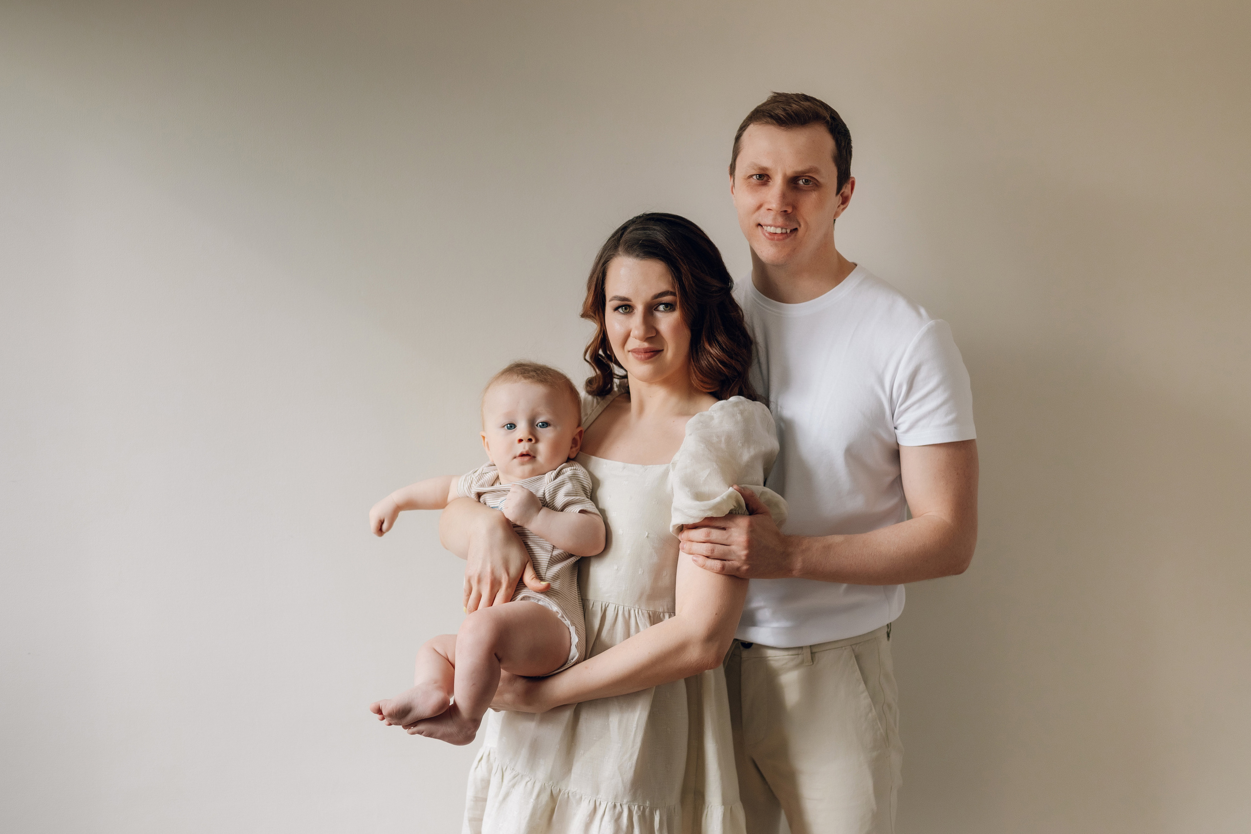 Домашняя фотосессия для Анастасии, Ильи и Егора. Свадебный и репортажный фотограф Ольга Шевелёва