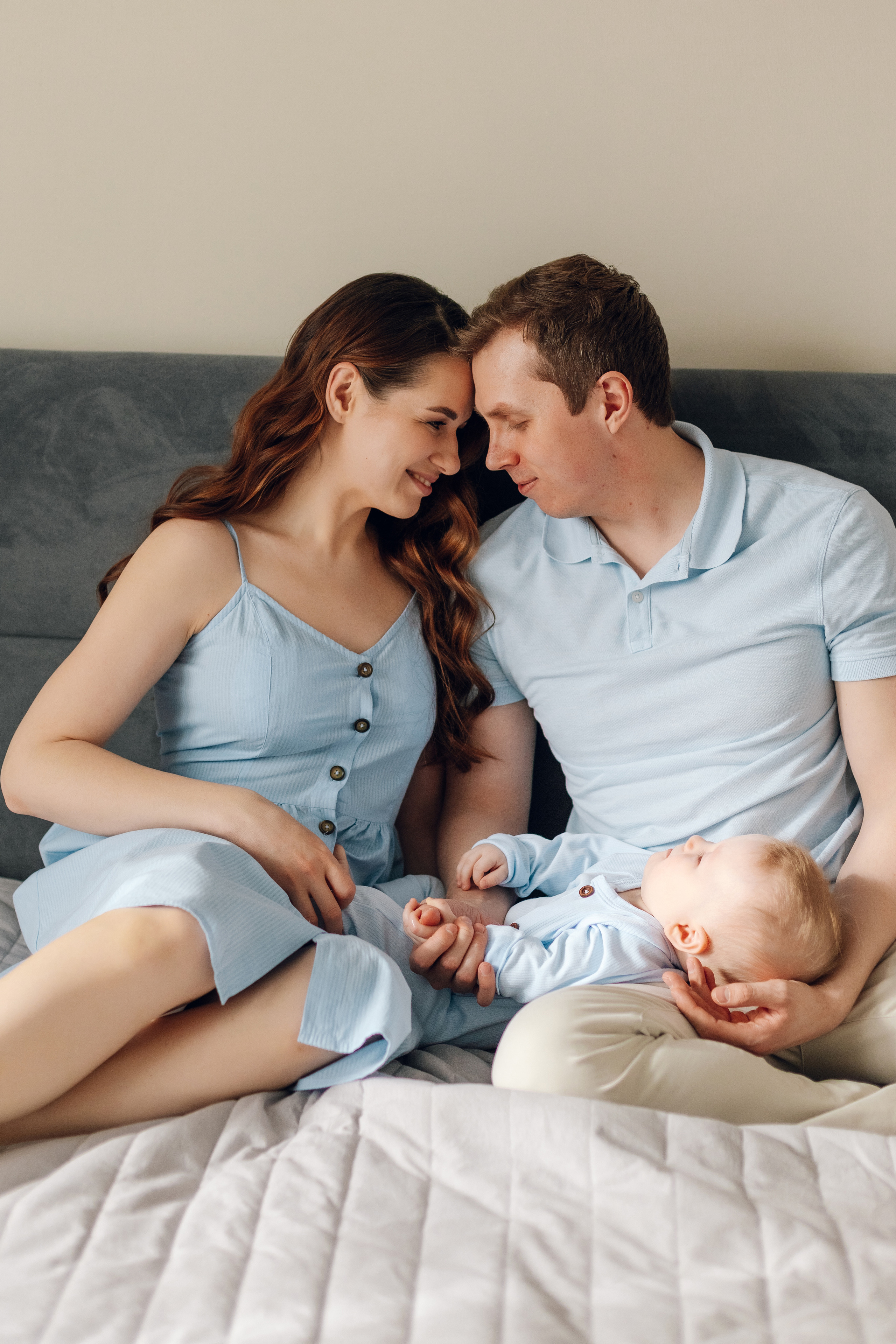 Домашняя фотосессия для Анастасии, Ильи и Егора. Свадебный и репортажный фотограф Ольга Шевелёва