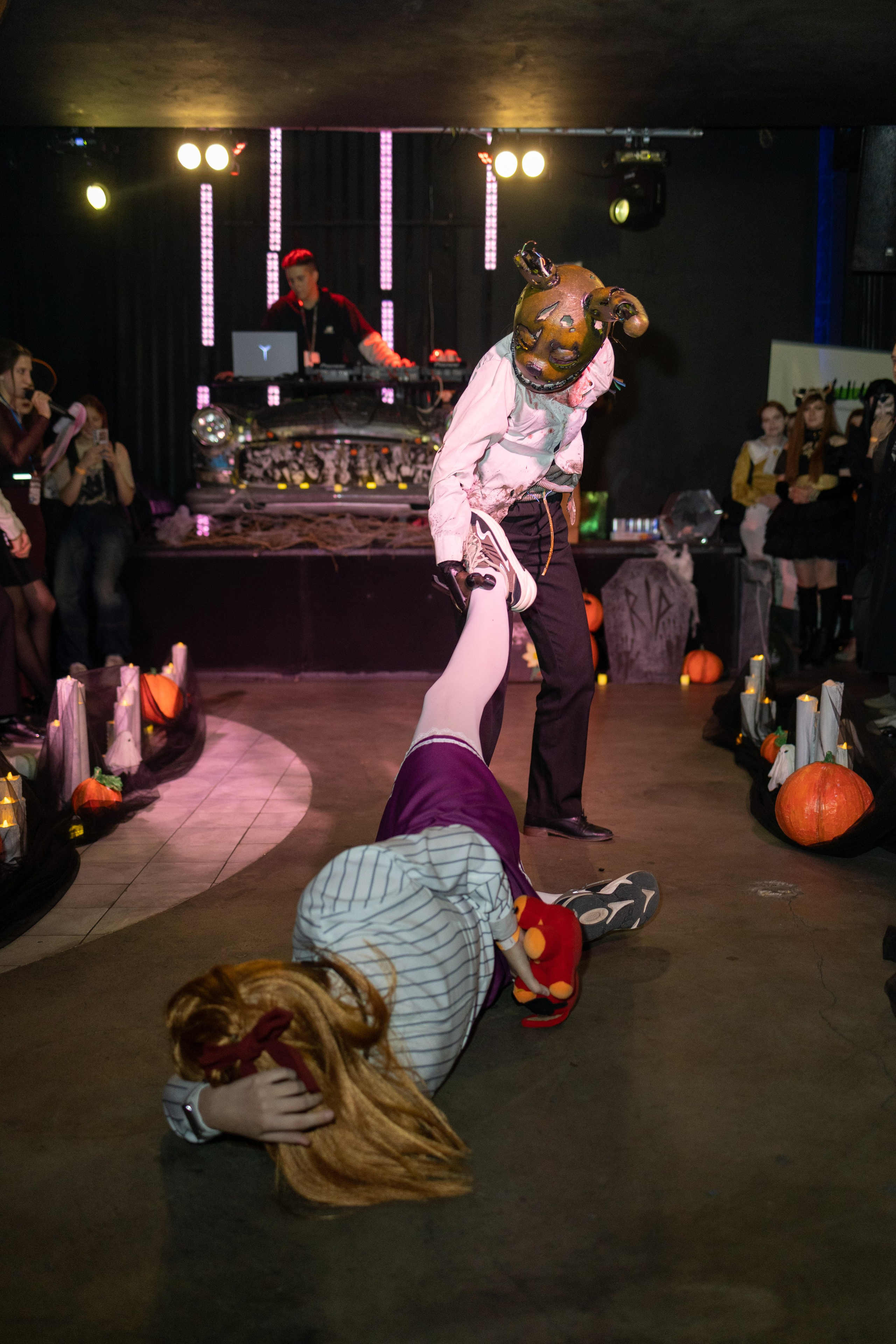 ГИКROLL: ночь Дракулы. Олег Катакинов| Репортажный фотограф в городе у моря (Владивосток)