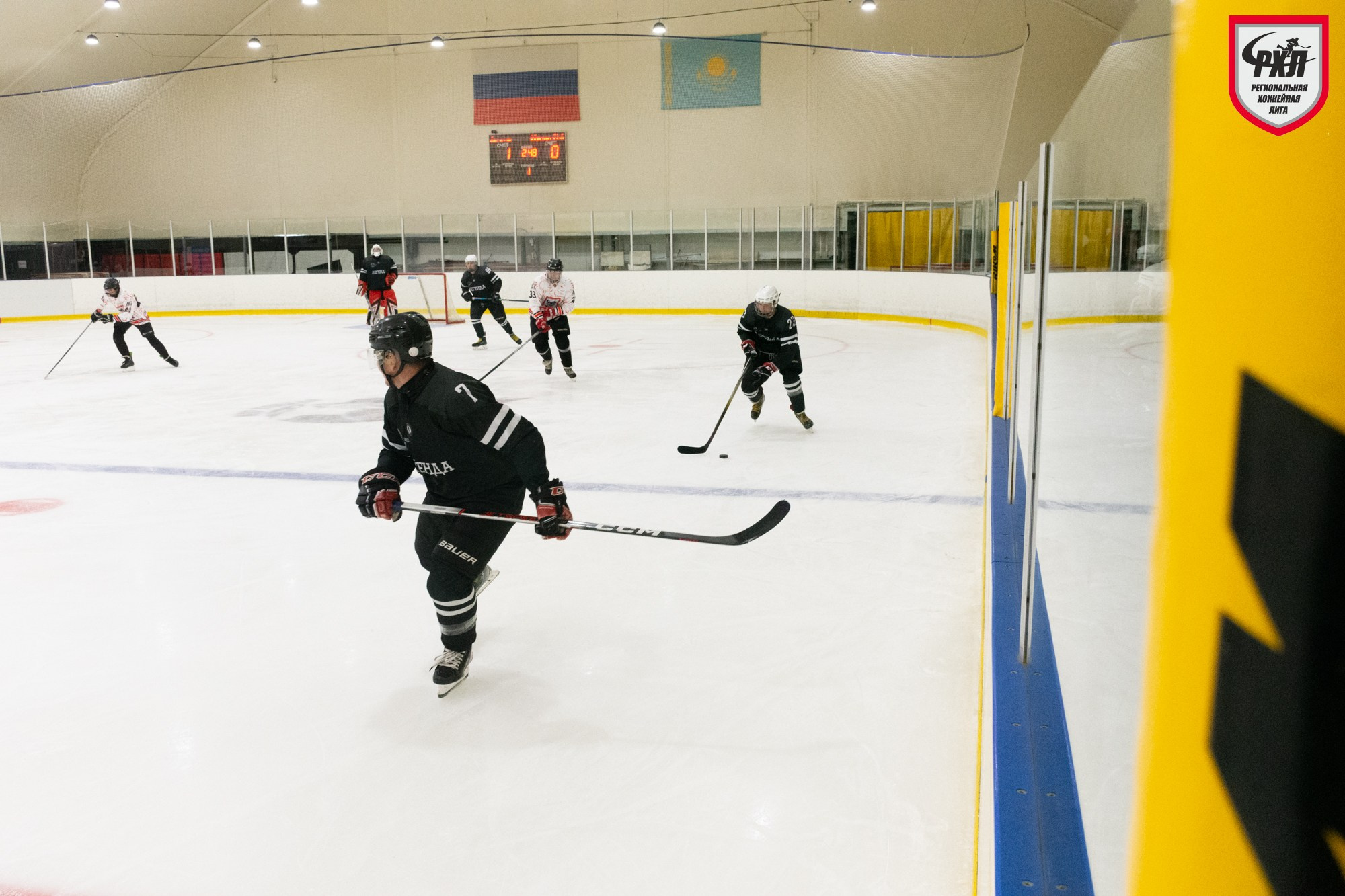 Хоккей. Фотограф Максим Буряк