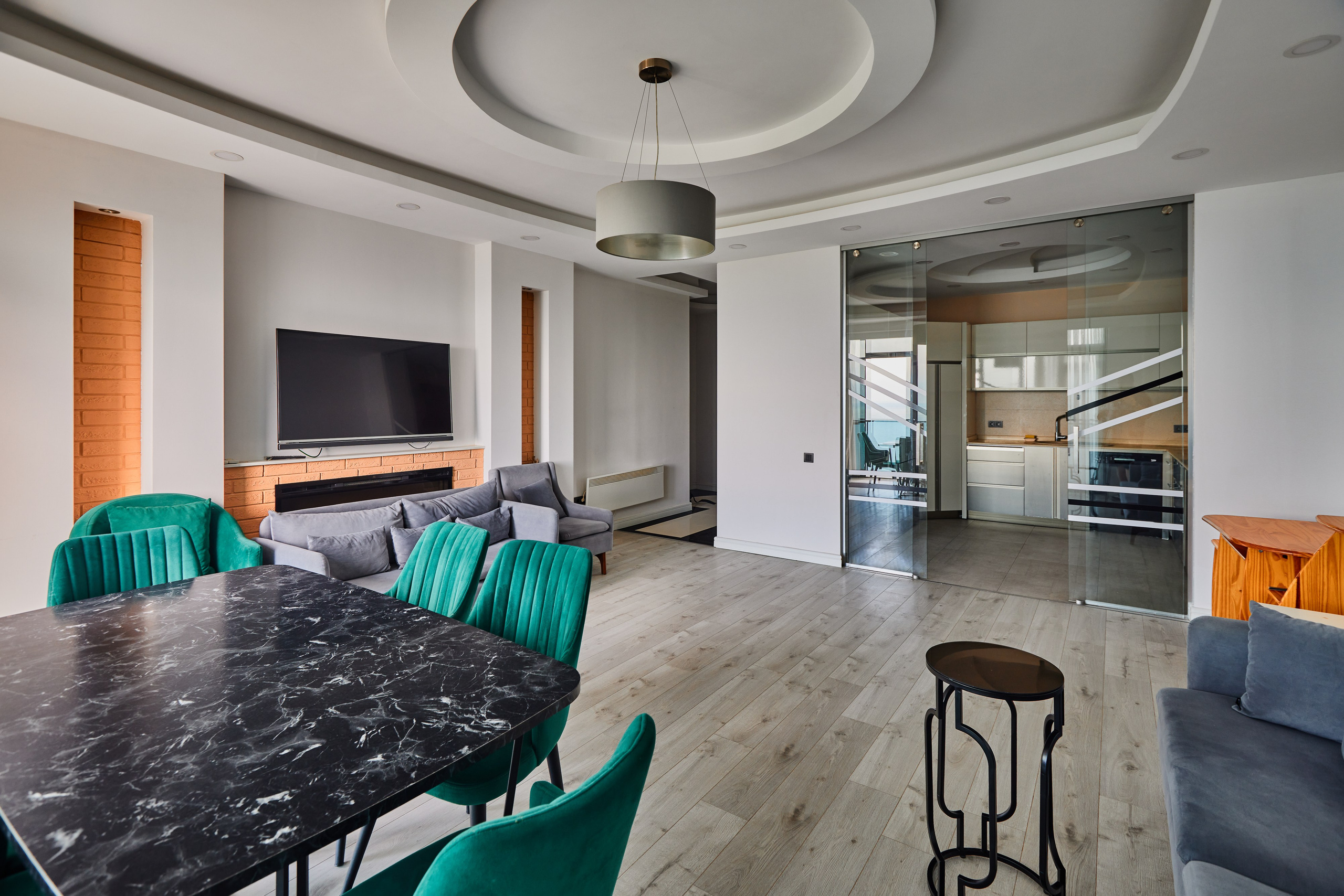 METRO CITY. Режиссёр, клипмейкер, фотограф — Андрей Охота