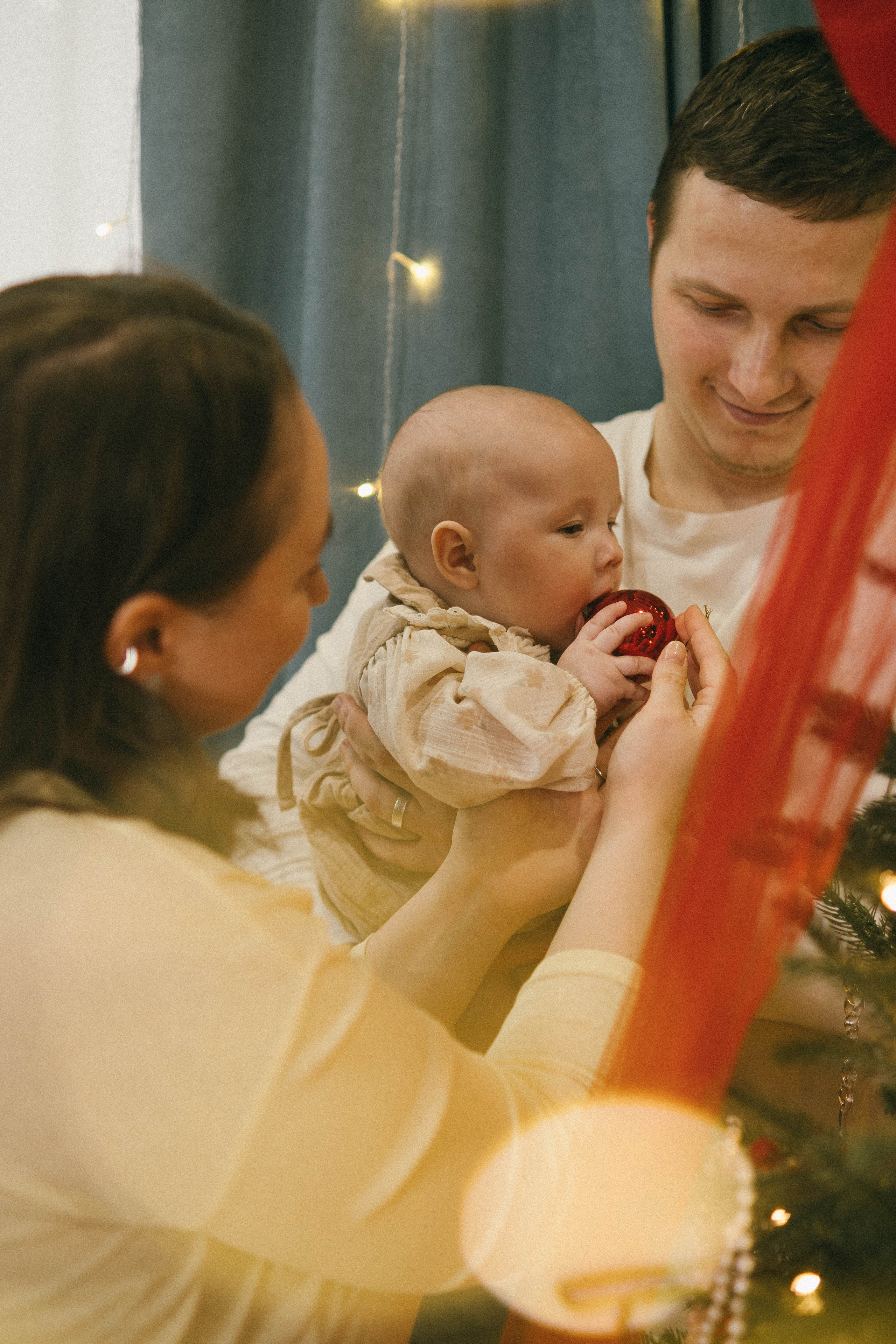 Лера, Артур и Машенька (Новый год 26). Анна Демидова — фотография для жизни и бизнеса в Абакане