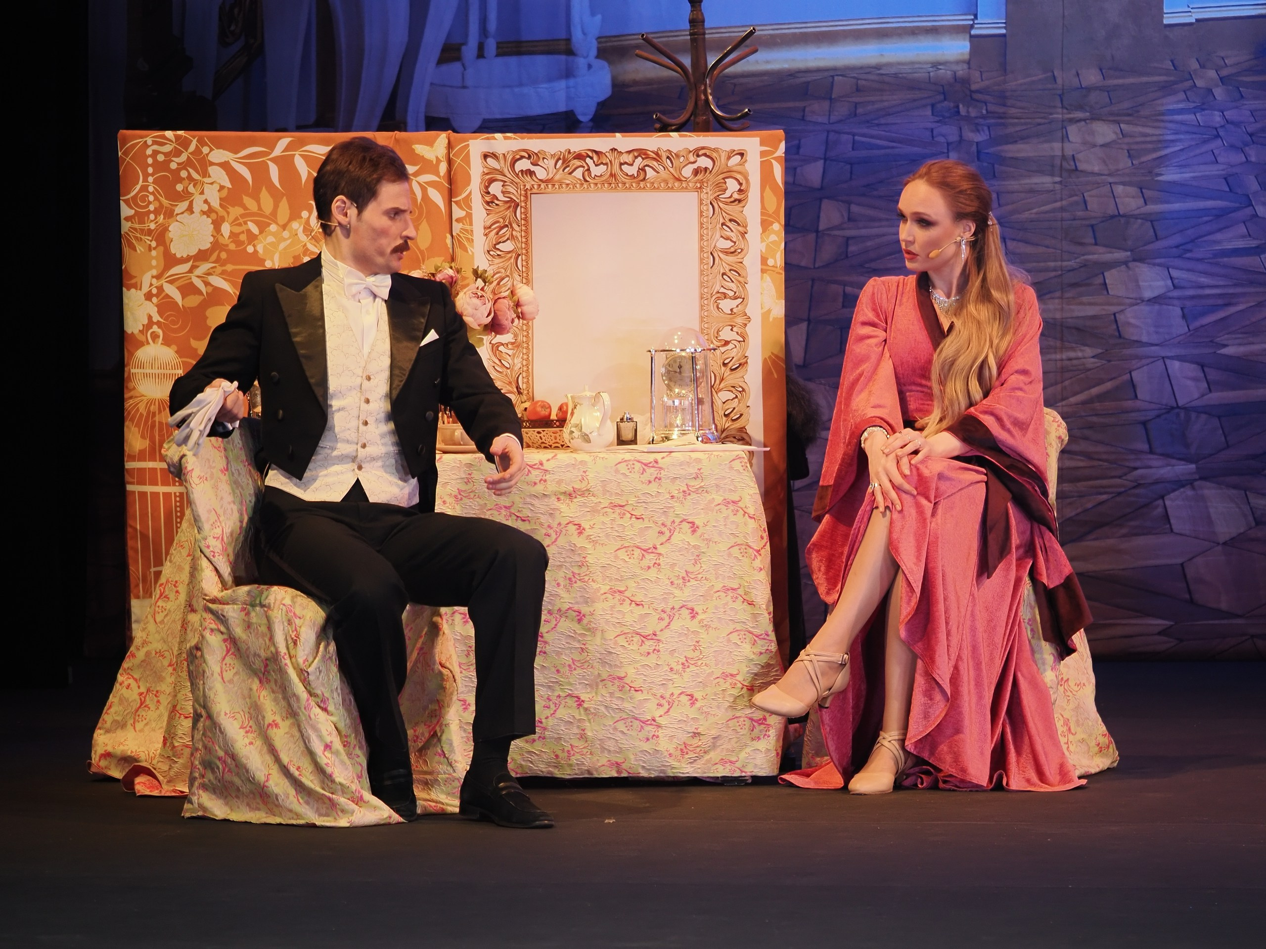 «БУФФ-ПАРАДИЗ» Летучая мышь (в Нск). Портретный и спортивный фотограф в Новосибирске и Твери Кононов Алексей