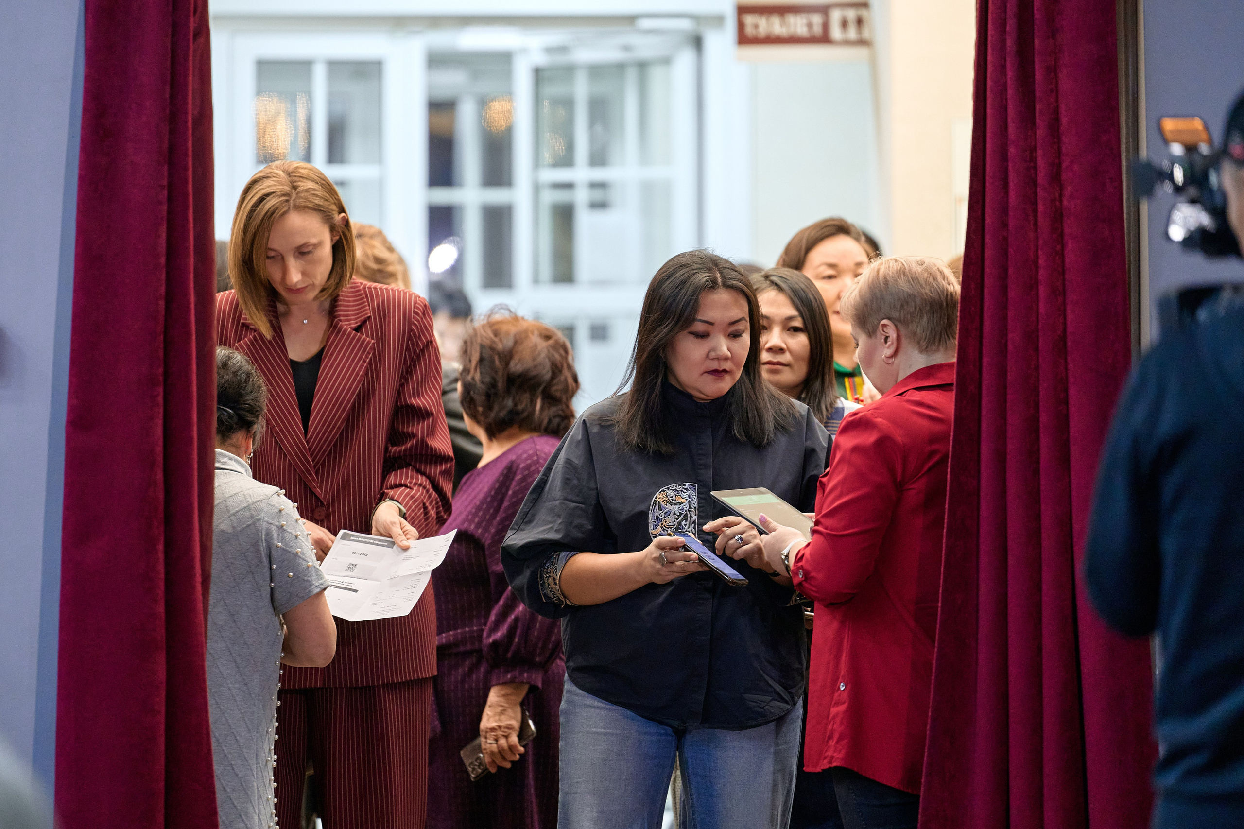 Волки — премьера. Фотограф Опыт Качество Скорость Горный Алтай Барнаул