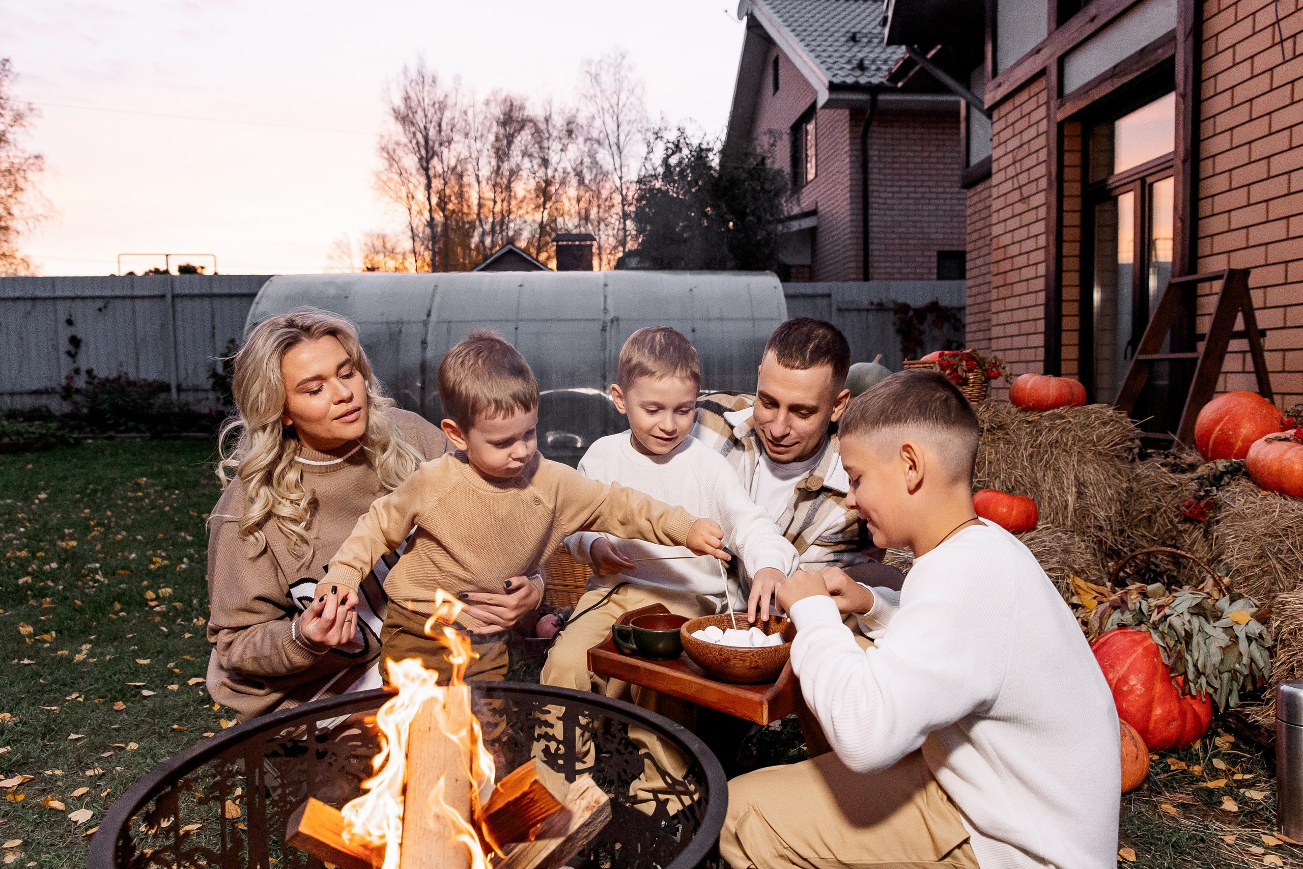 Эдуард и Дарья с сыновьями. Свадебный и семейный фотограф в Челябинске Юлия Ишимова
