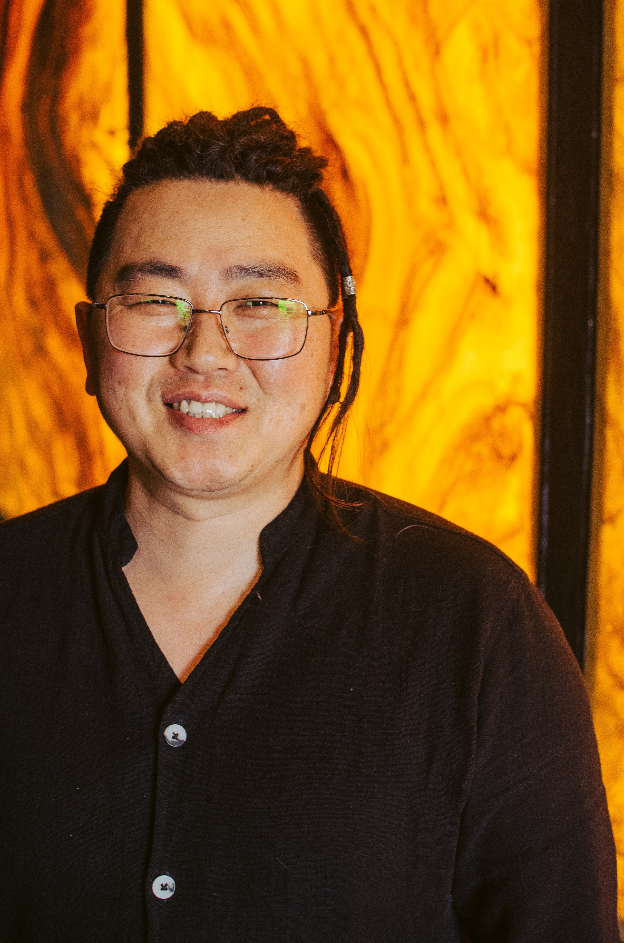 Анатолий. КВЭЛ — Кто Все Эти Люди