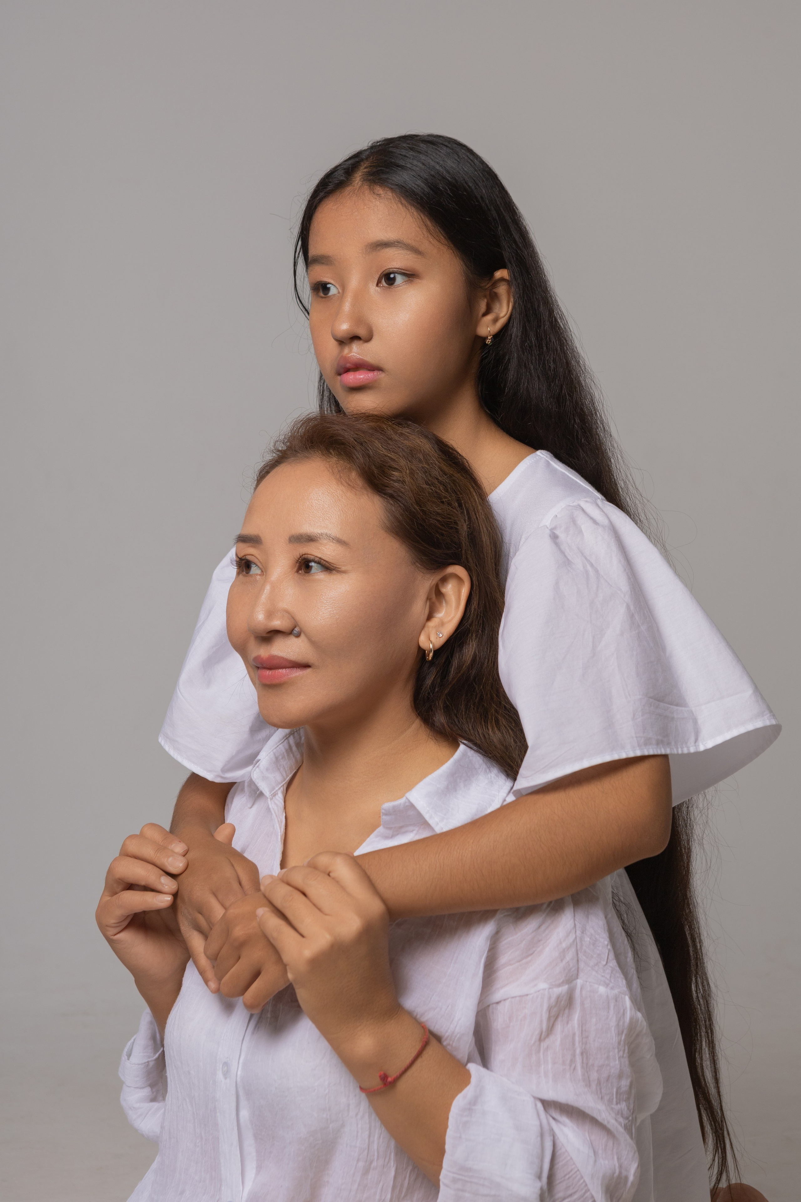 Агата с мамой. Семейный фотограф Кызыл Олчей Ензак