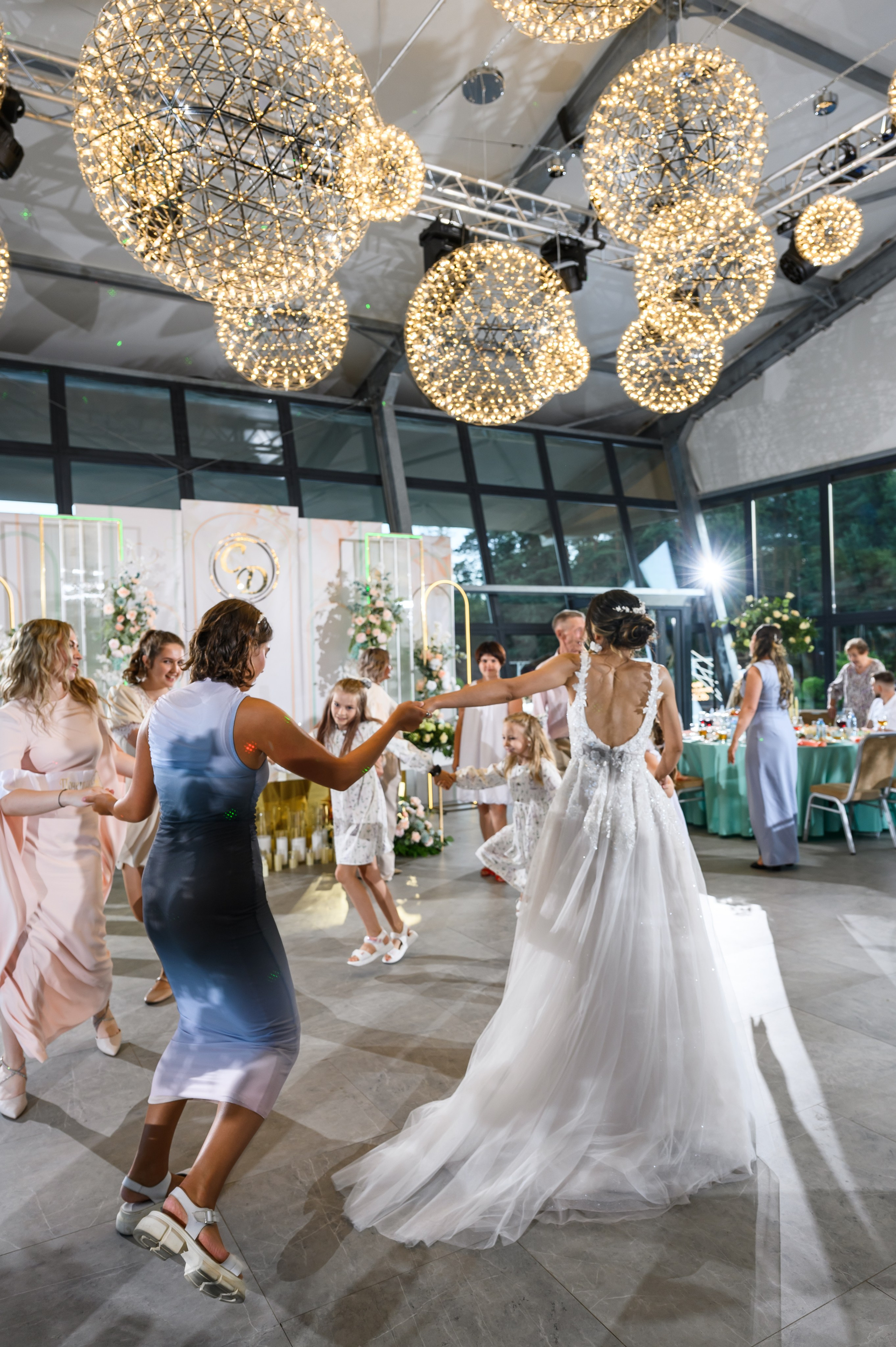 Свадебная фотосессия Загородный клуб Артиленд. Свадебный фотограф Москва Юрий Кульман