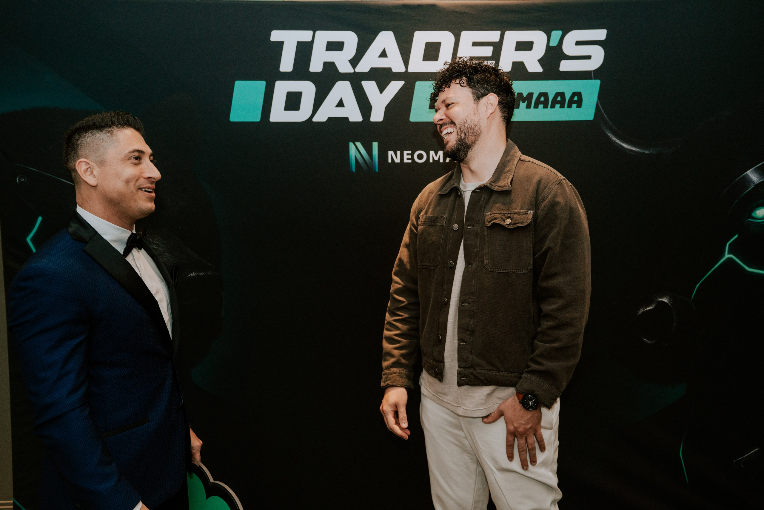 TRADERS DAY By NeomAAA Bogota. NeomAAA Funds Gallery
