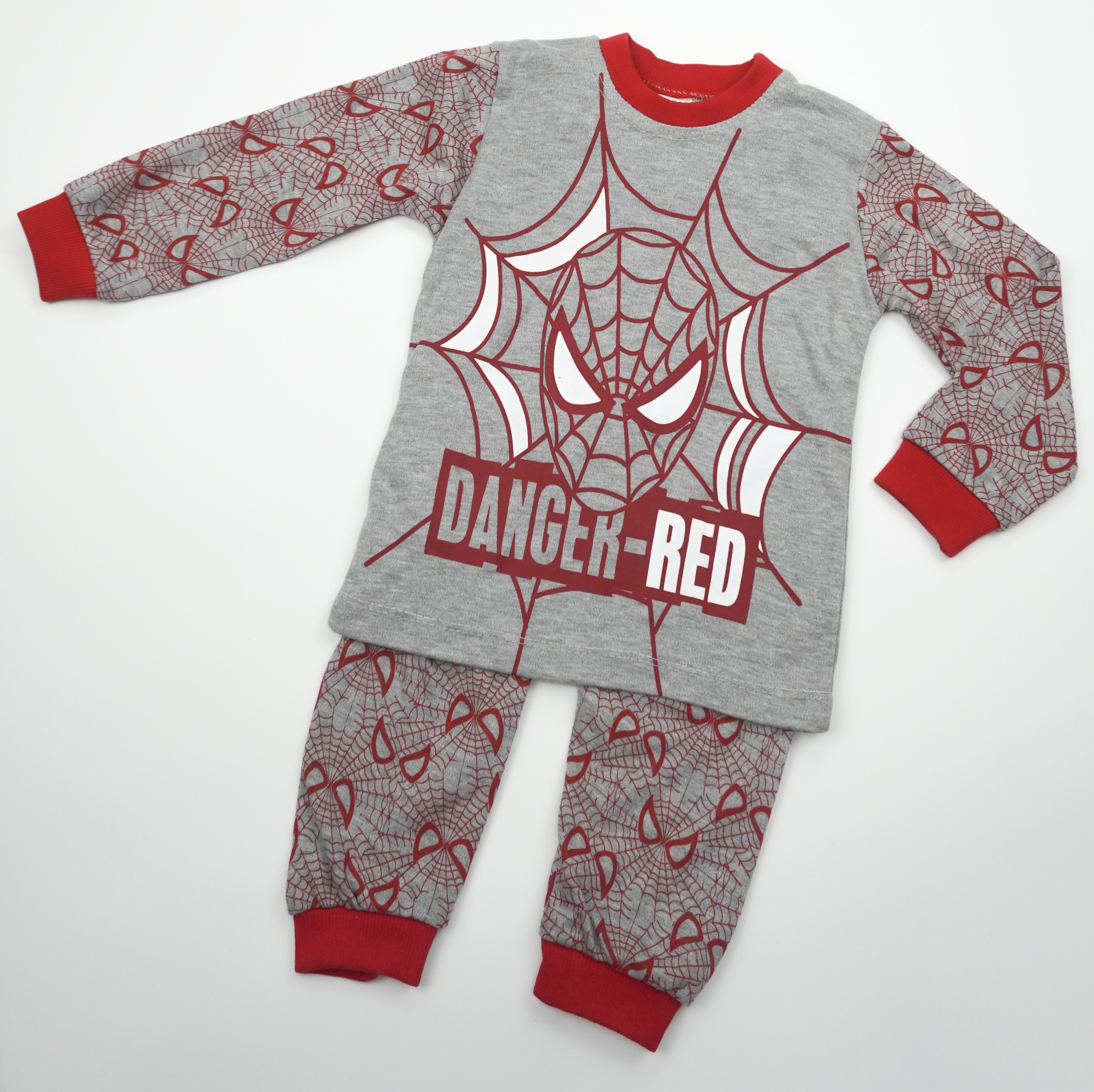 Одежда. Кузнецова Мария — профессиональный фотограф в Санкт-Петербурге | Предметная фотосъёмка, модельные тесты, актёрское портфолио, концерты