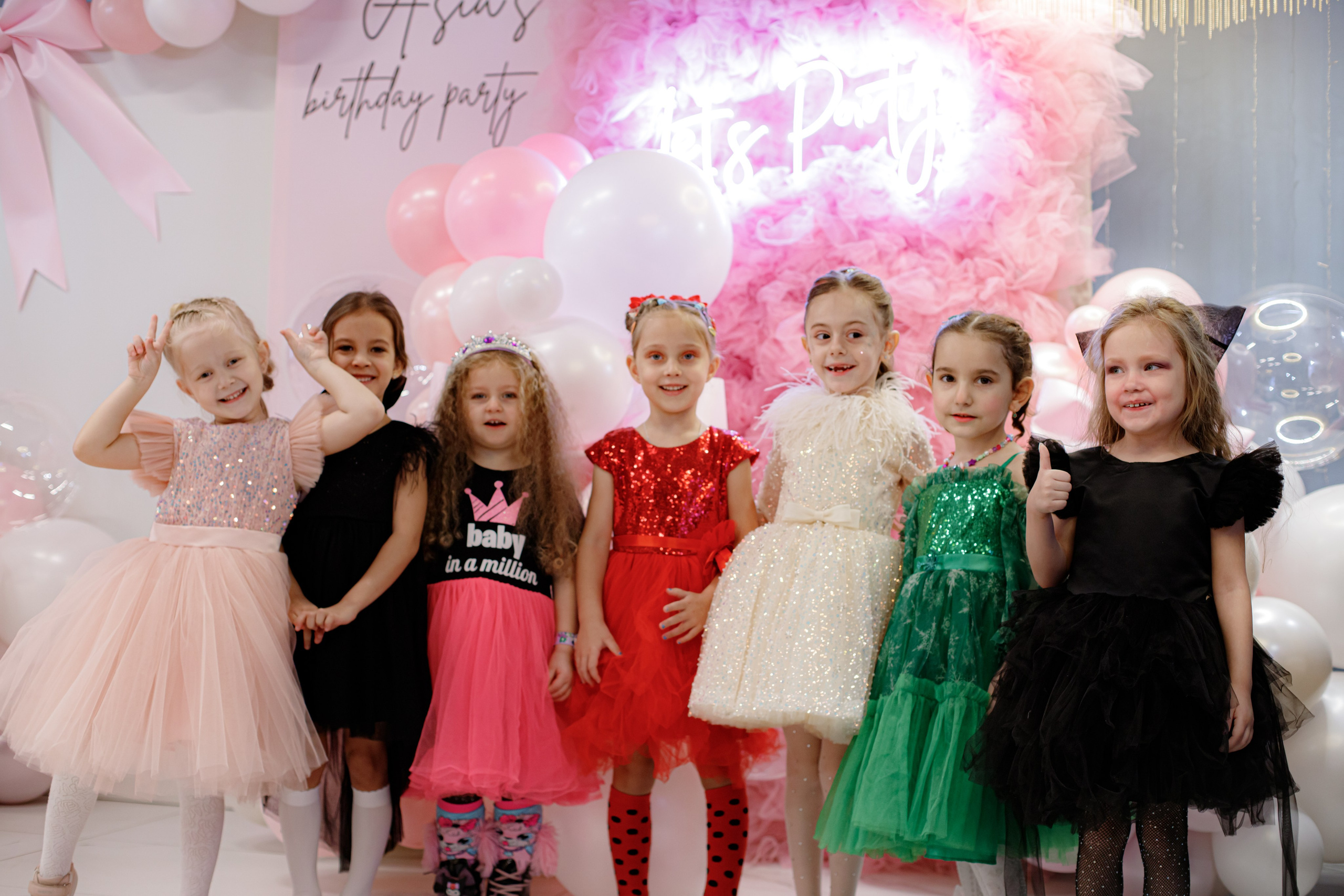 ASIA'S BIRTHDAY PARTY. Photokarish