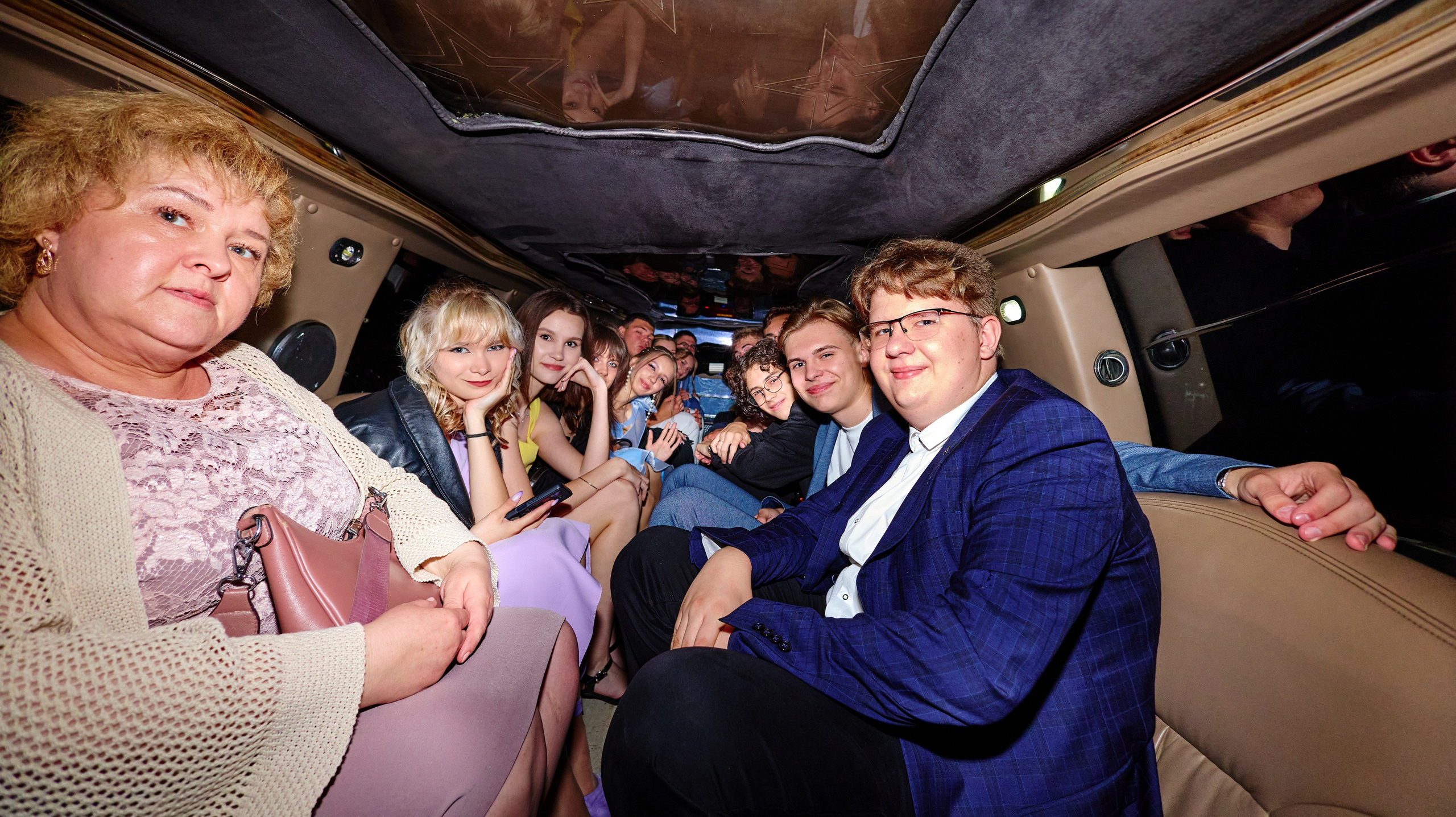 Выпускной 35 Сош. Фотограф Выпускные альбомы Таганрог Сергей Коробченко